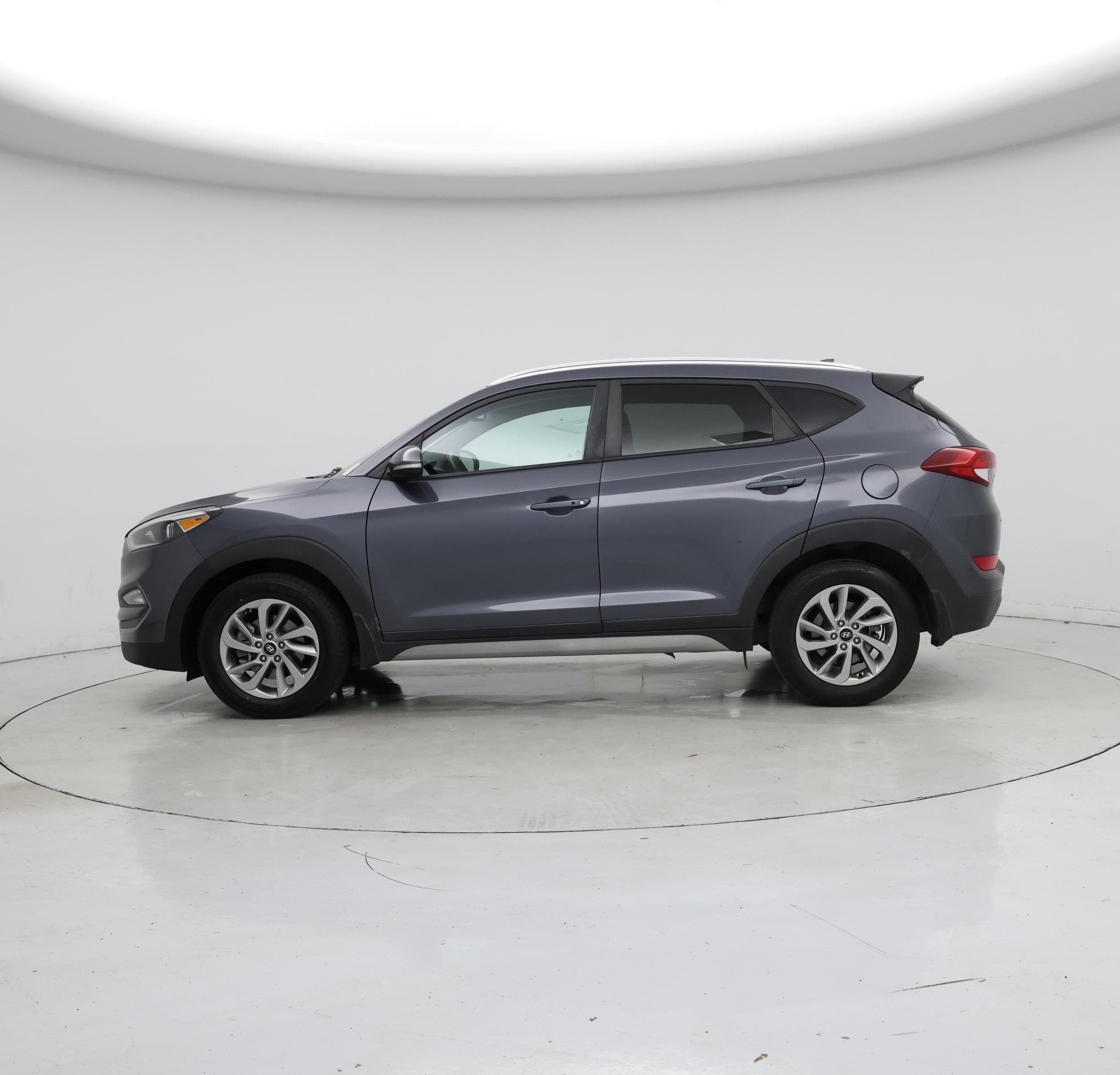 Thumbnail: 2018 Hyundai Tucson - 3