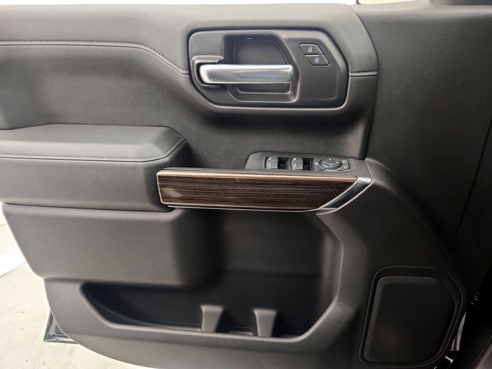 Thumbnail: 2021 Chevrolet Silverado 1500 - 12