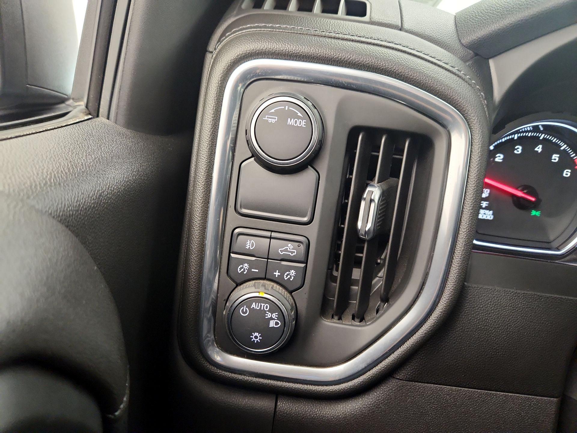 Thumbnail: 2021 Chevrolet Silverado 1500 - 13