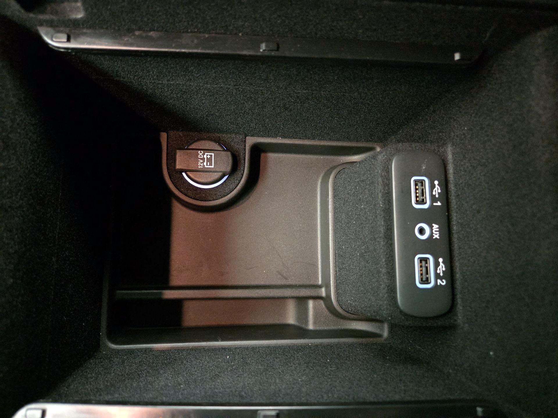 Thumbnail: 2021 Dodge Charger - 18