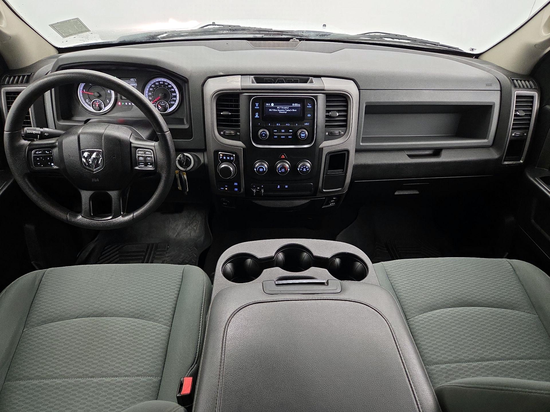 Thumbnail: 2019 RAM 1500 Classic - 9