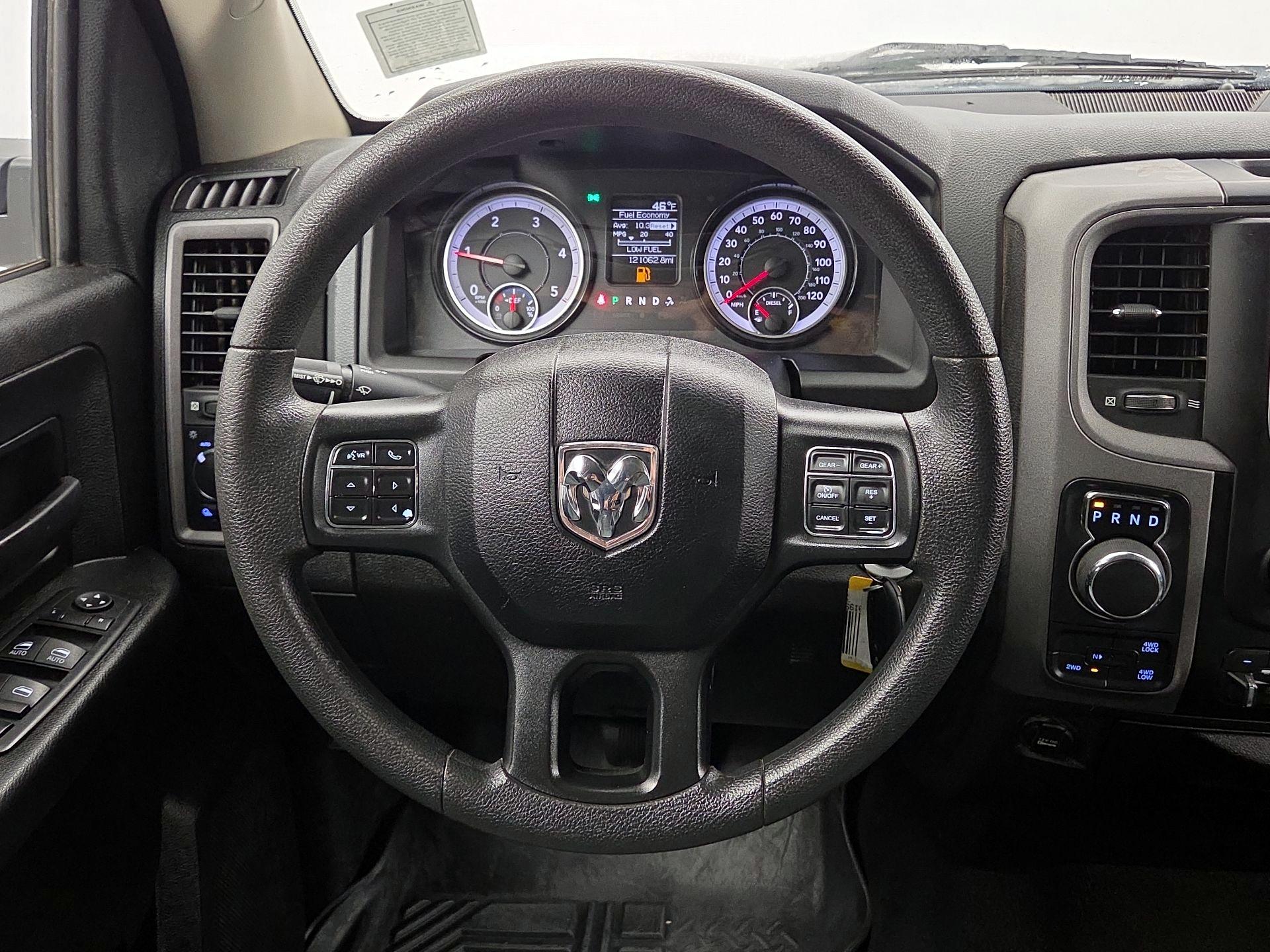 Thumbnail: 2019 RAM 1500 Classic - 10