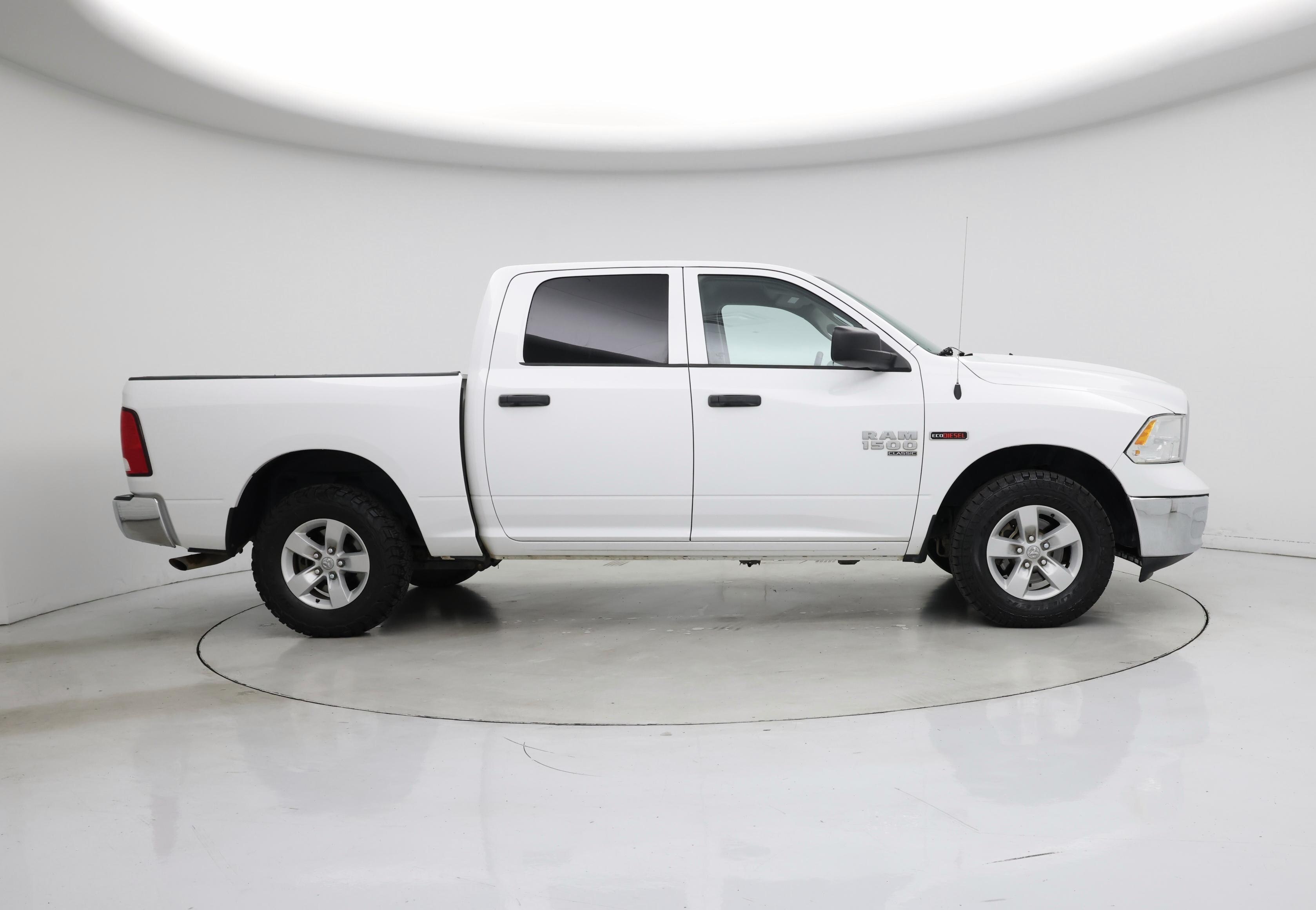 Thumbnail: 2019 RAM 1500 Classic - 7