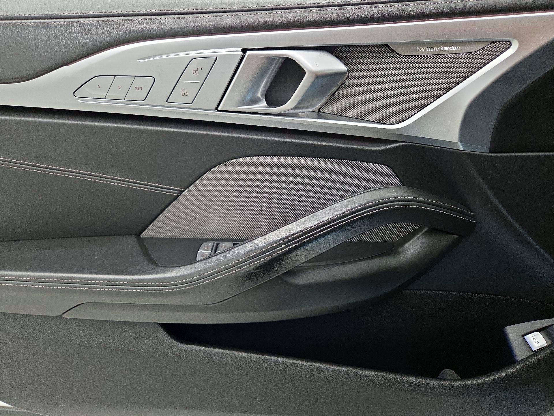 Thumbnail: 2022 BMW 8 Series - 12