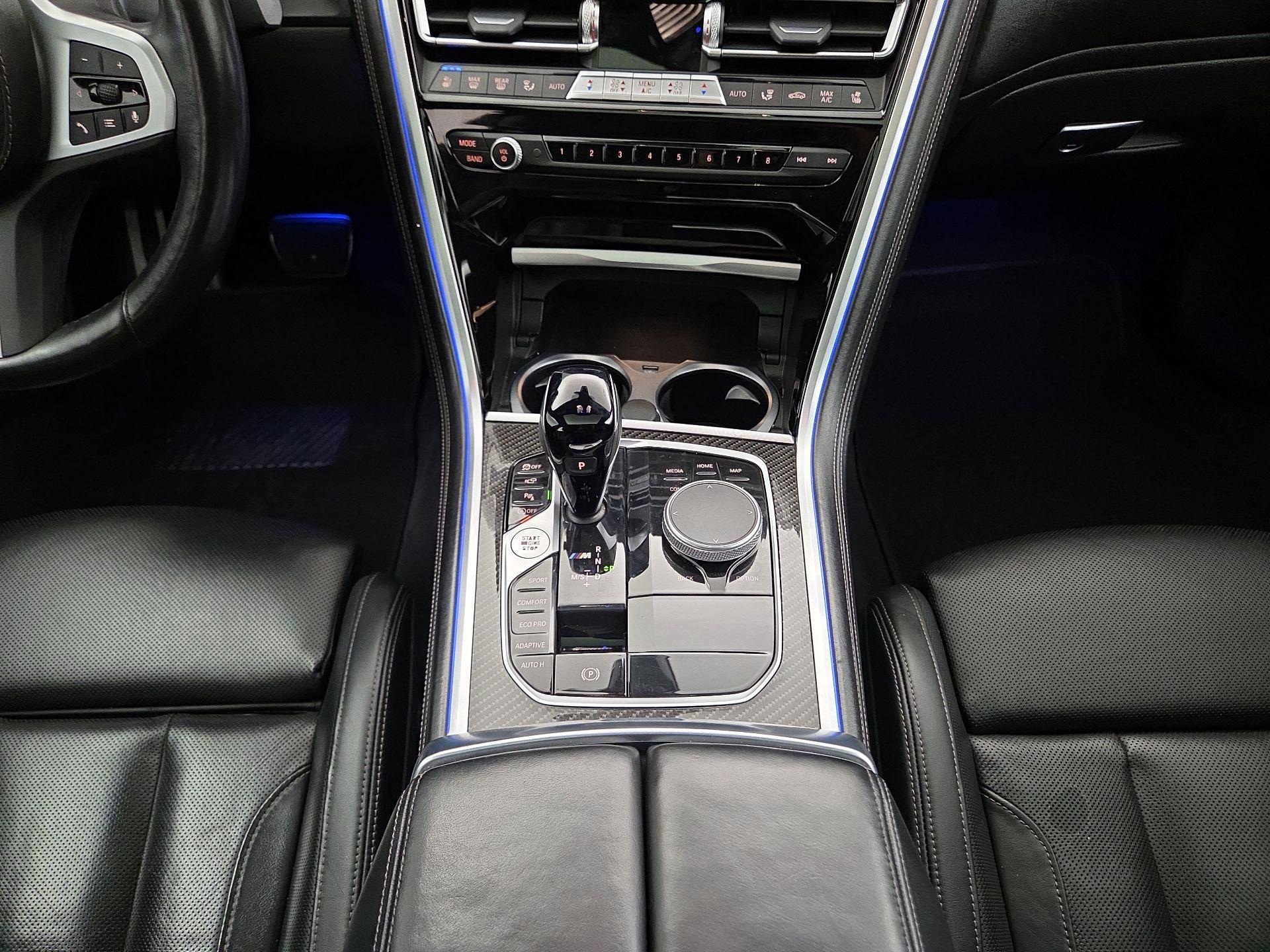 Thumbnail: 2022 BMW 8 Series - 18