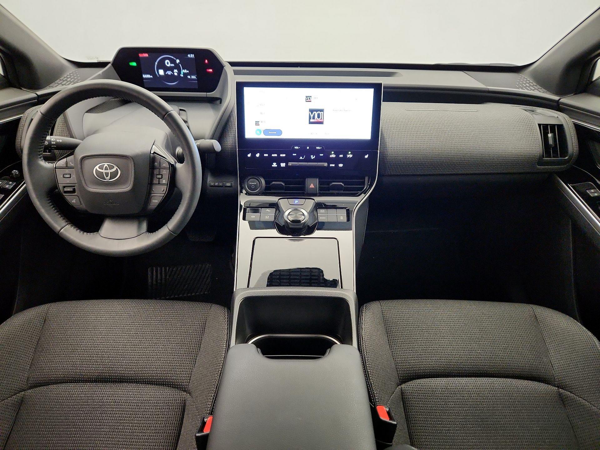 Thumbnail: 2024 Toyota bZ4X - 9