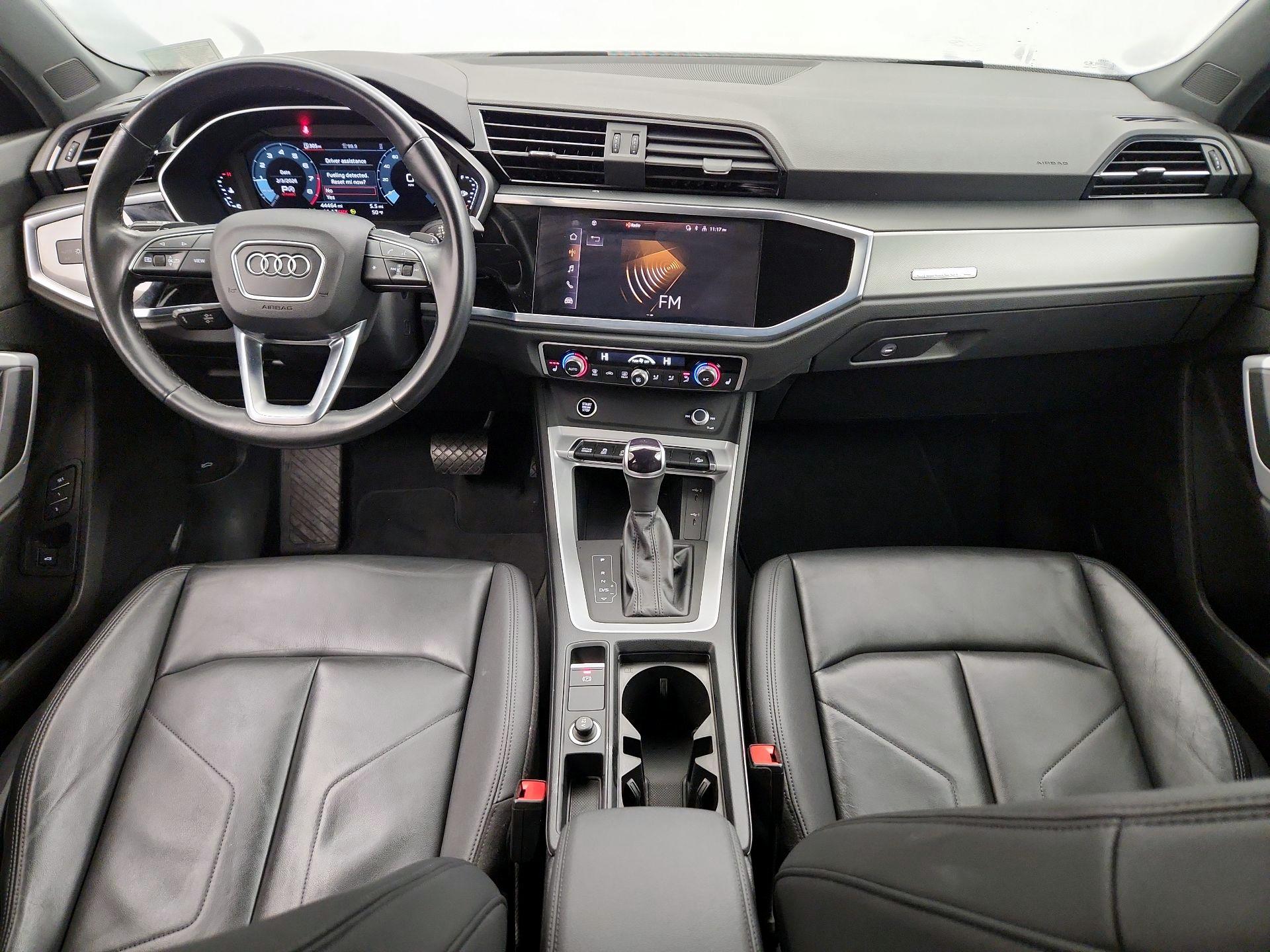 Thumbnail: 2022 Audi Q3 - 9