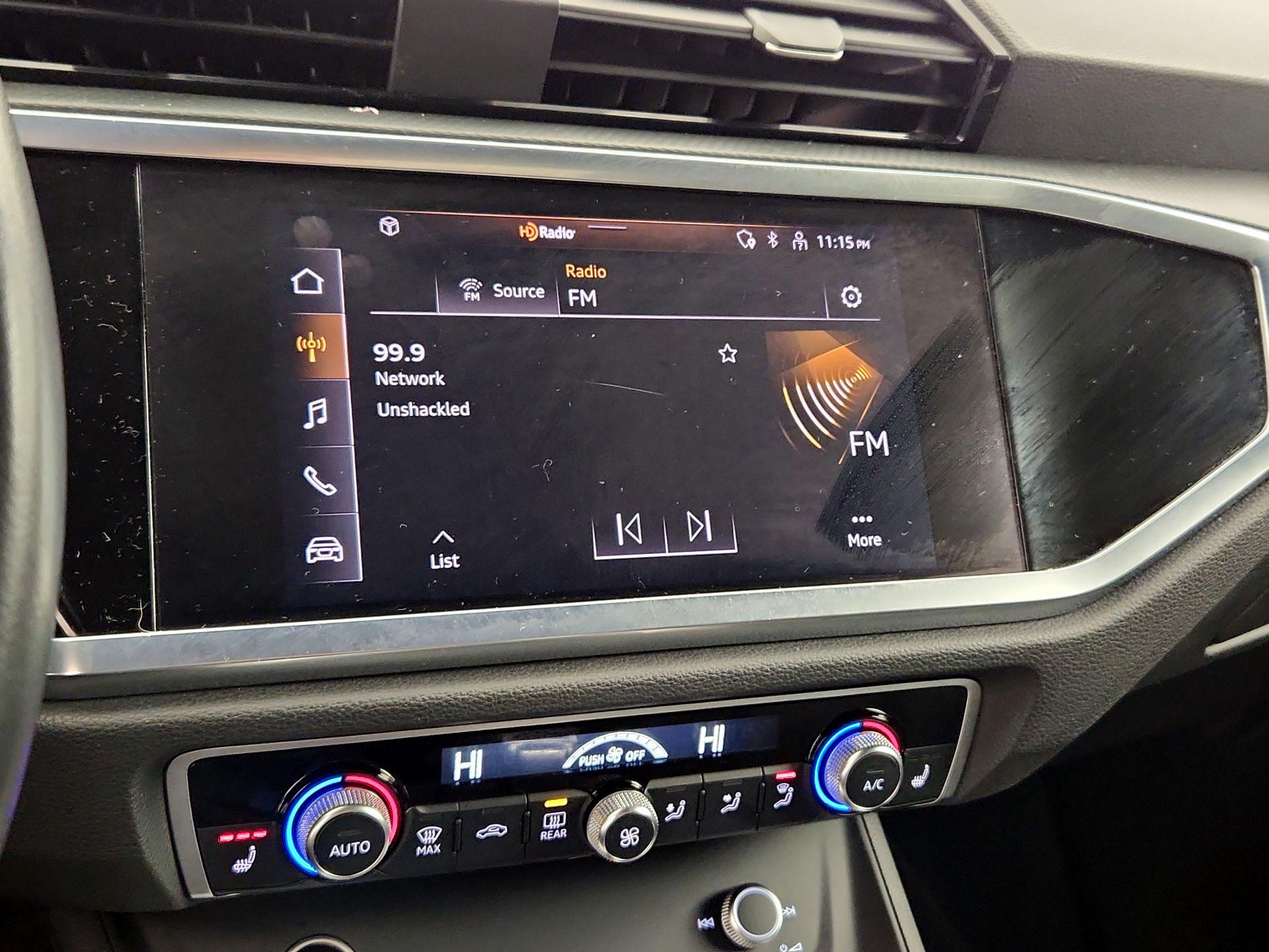 Thumbnail: 2022 Audi Q3 - 15