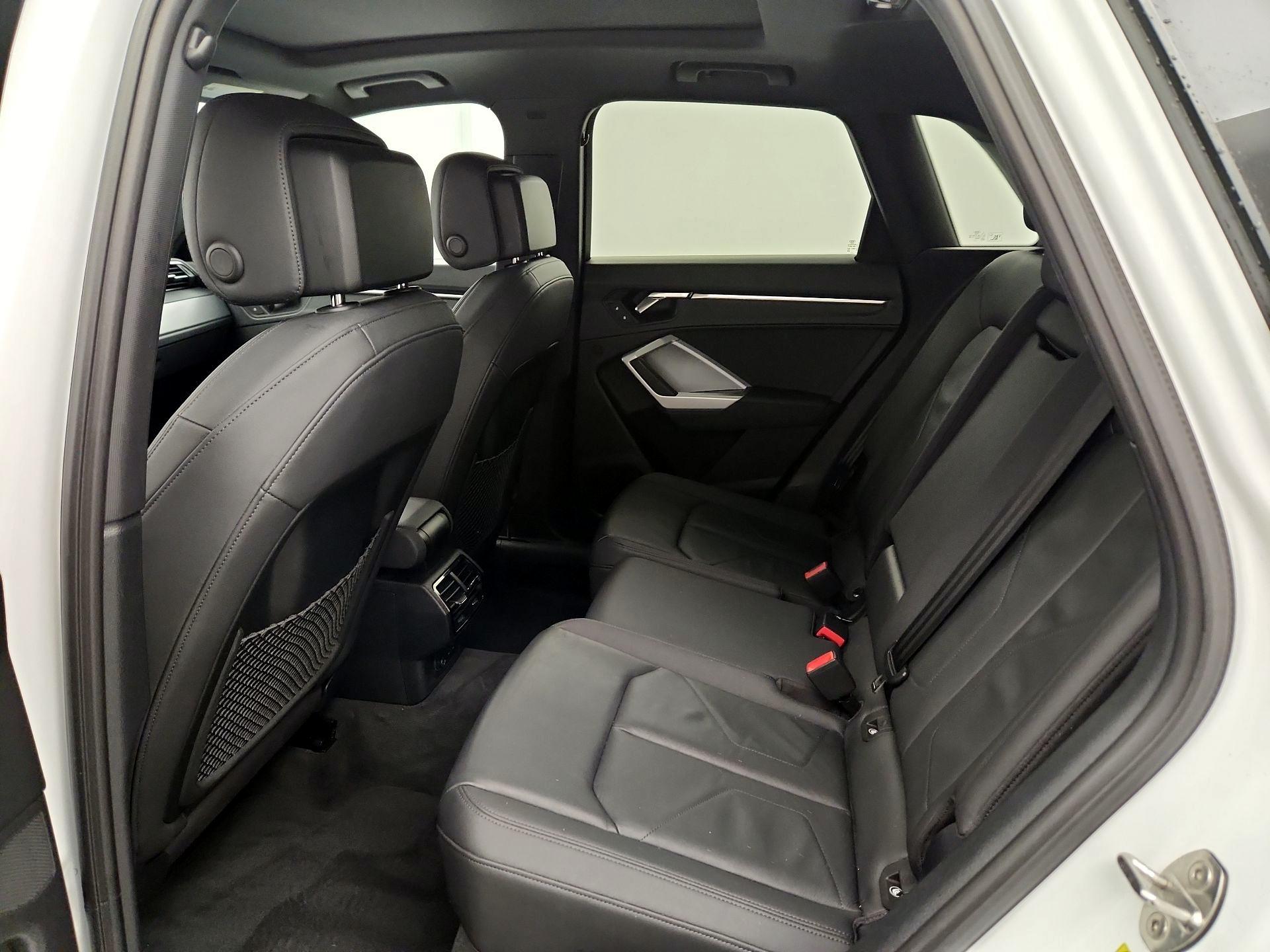 Thumbnail: 2022 Audi Q3 - 19