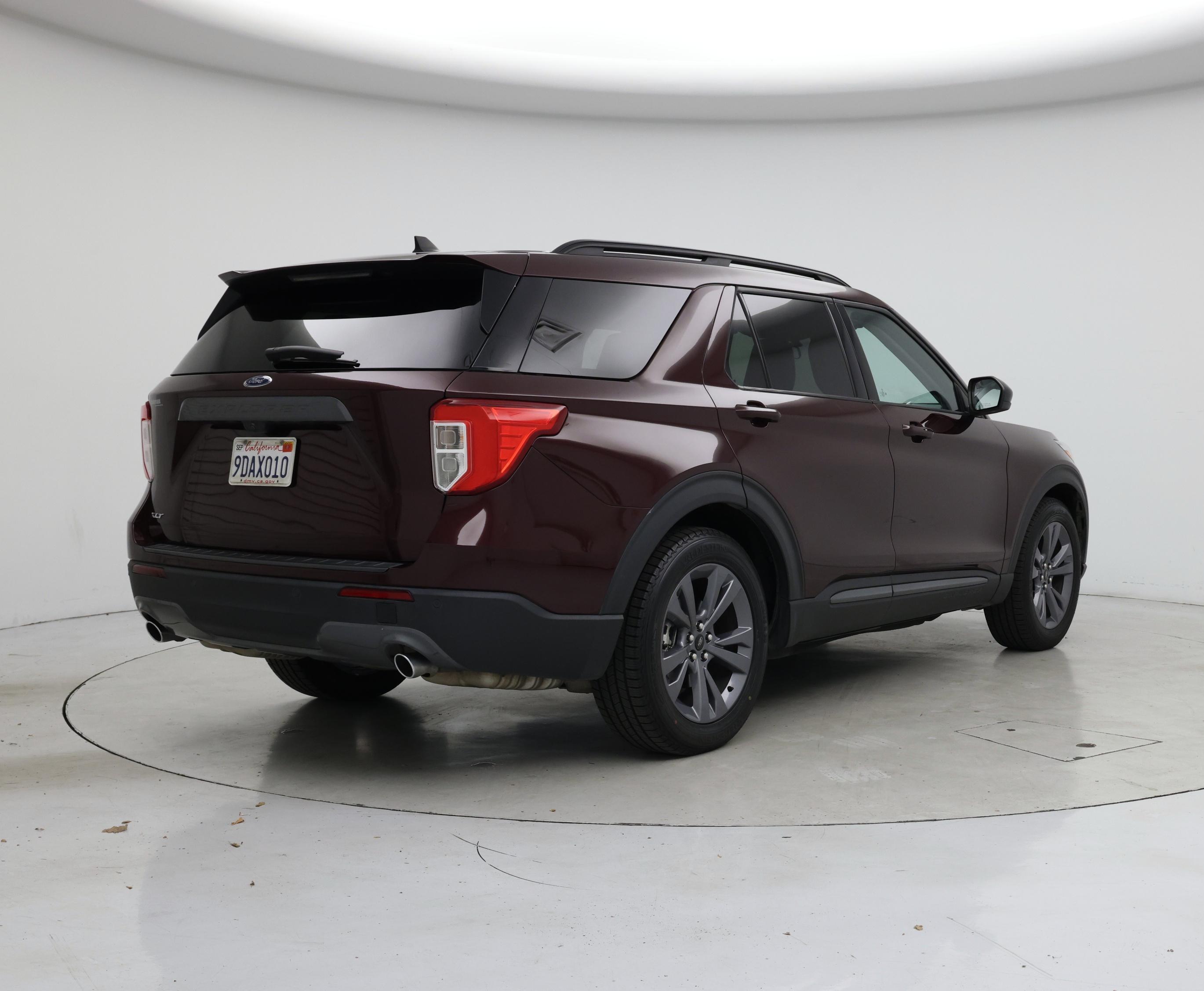 Thumbnail: 2022 Ford Explorer - 8