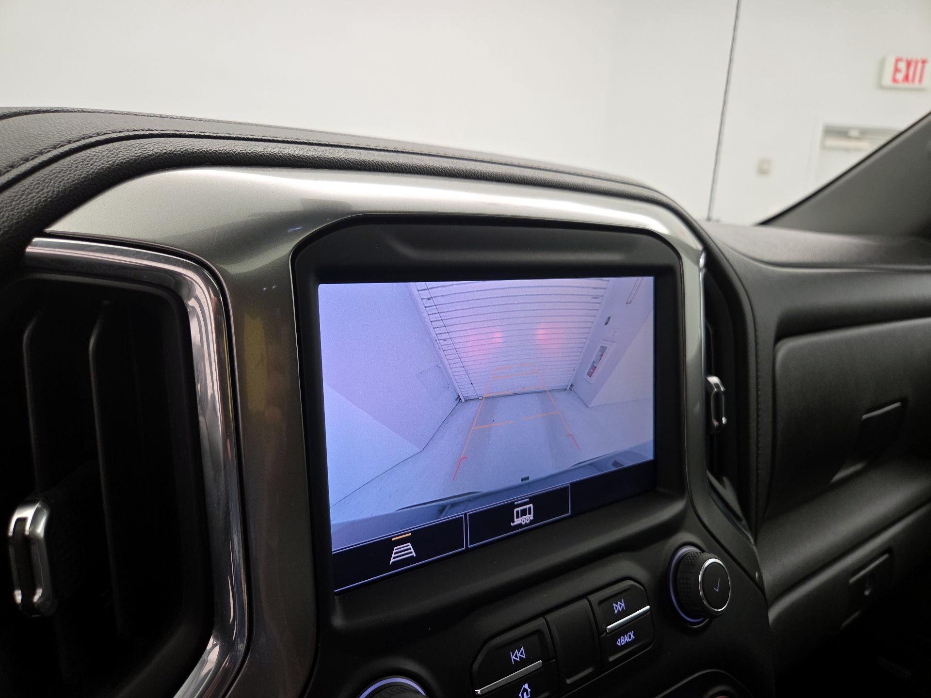 Thumbnail: 2022 Chevrolet Silverado 1500 - 14