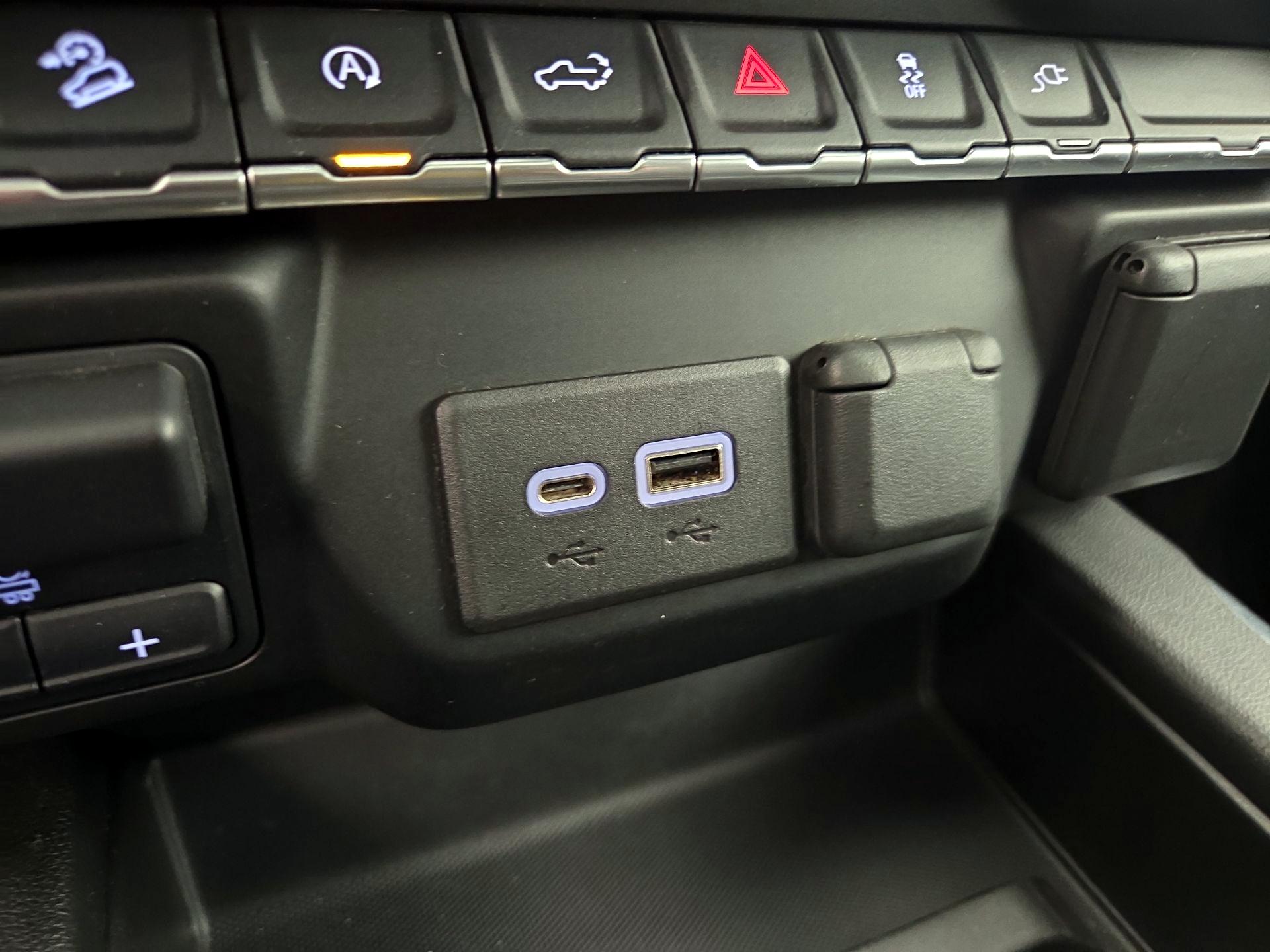 Thumbnail: 2022 Chevrolet Silverado 1500 - 18