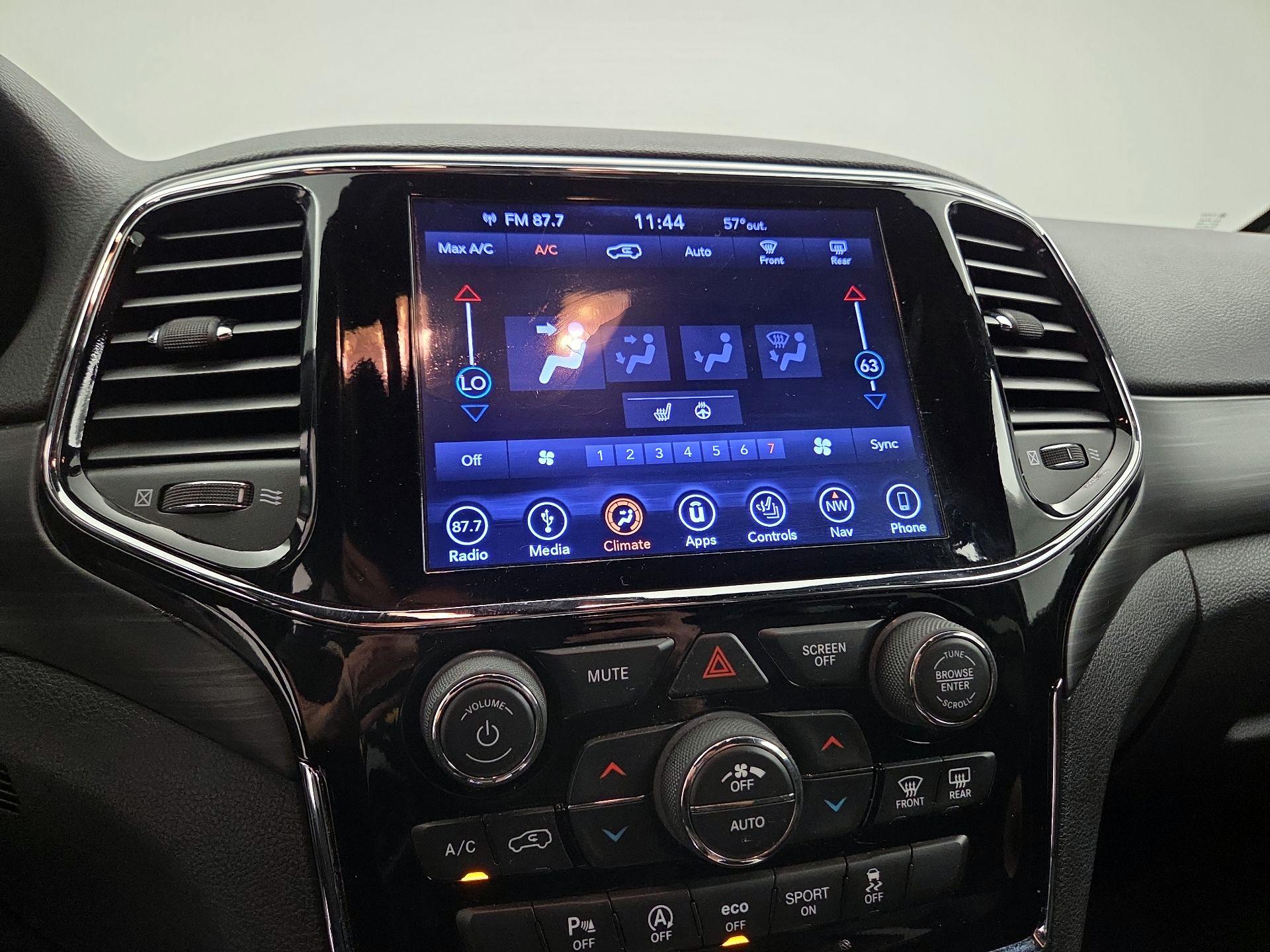 Thumbnail: 2019 Jeep Grand Cherokee - 17