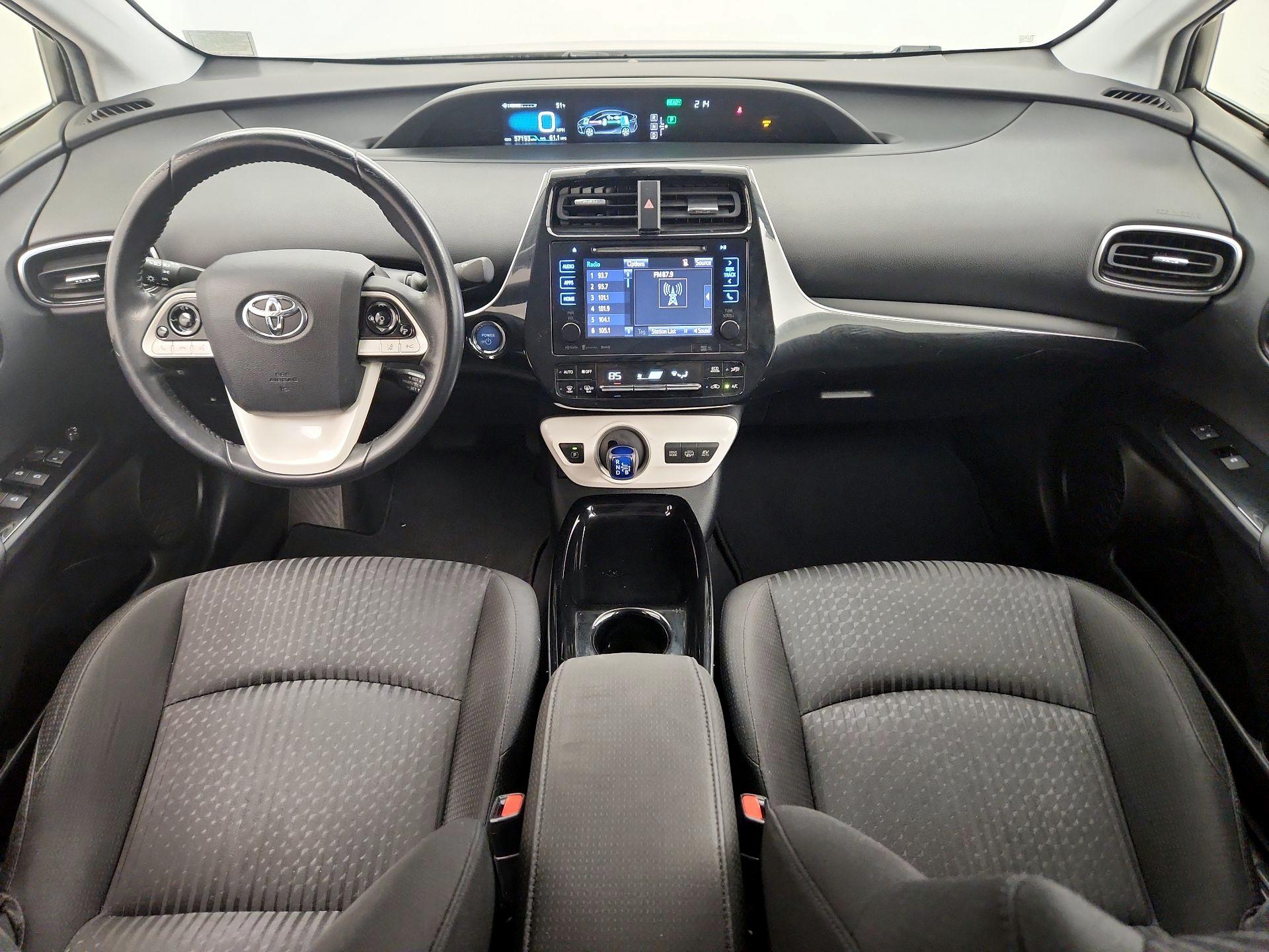 Thumbnail: 2017 Toyota Prius Prime - 9