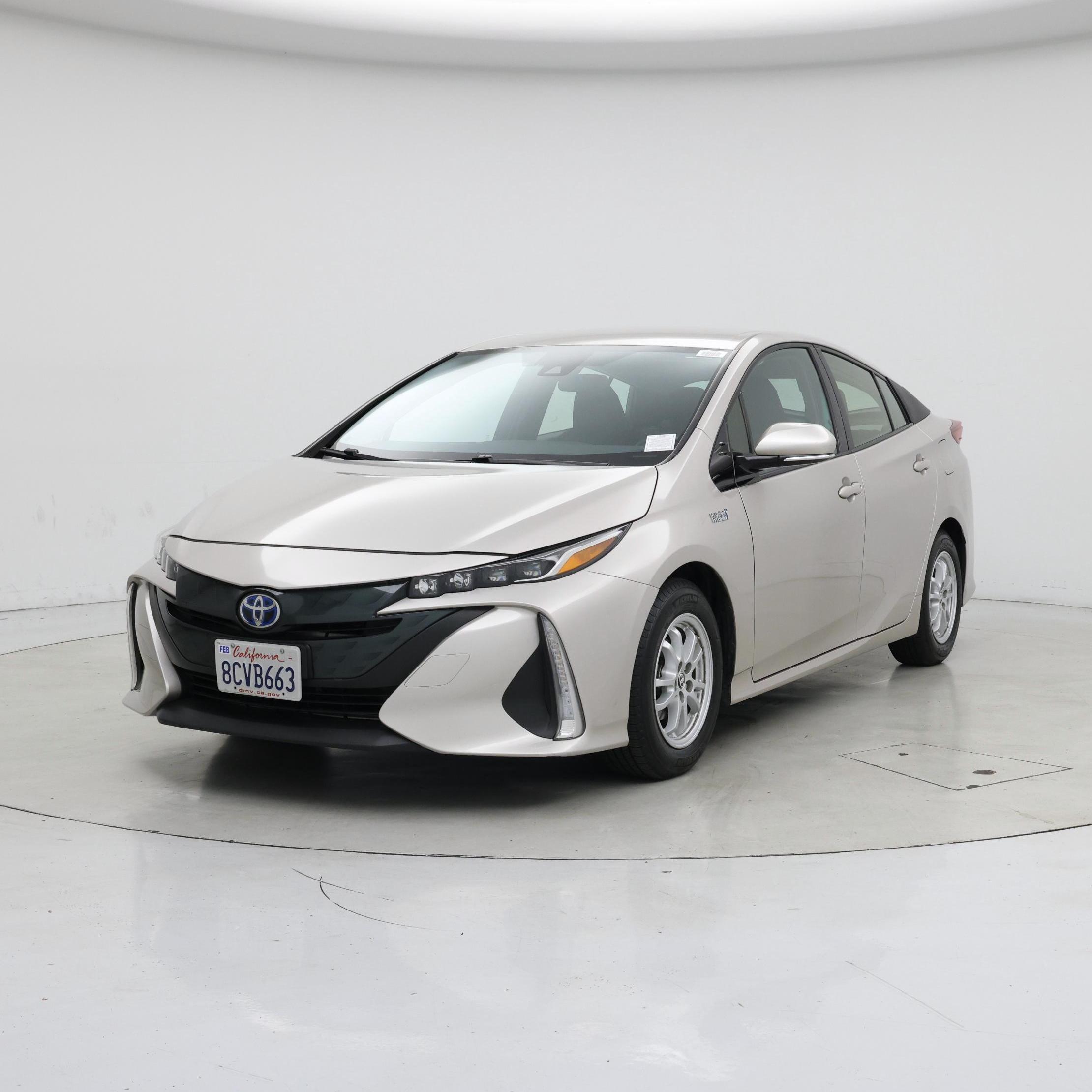 Thumbnail: 2017 Toyota Prius Prime - 4