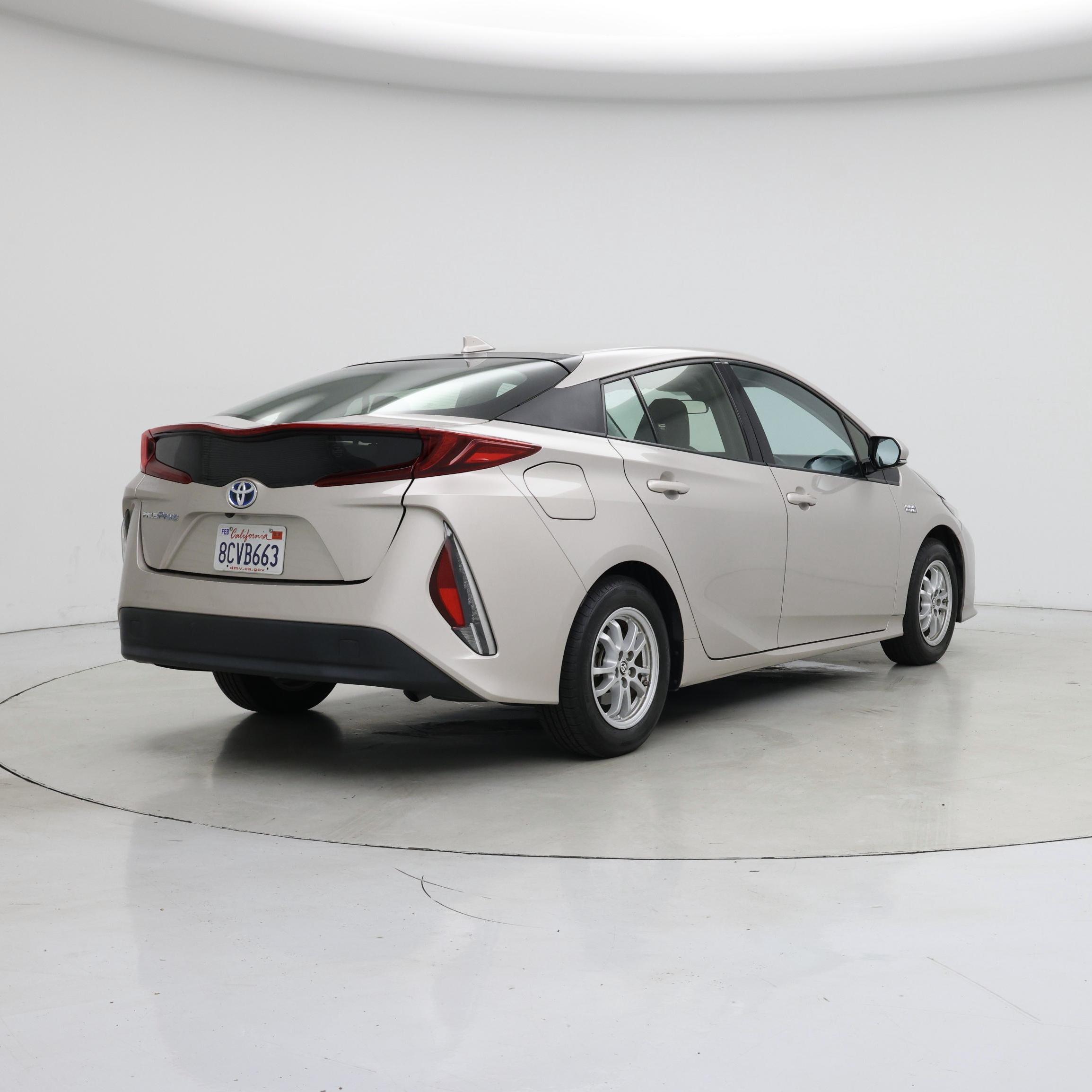 Thumbnail: 2017 Toyota Prius Prime - 8