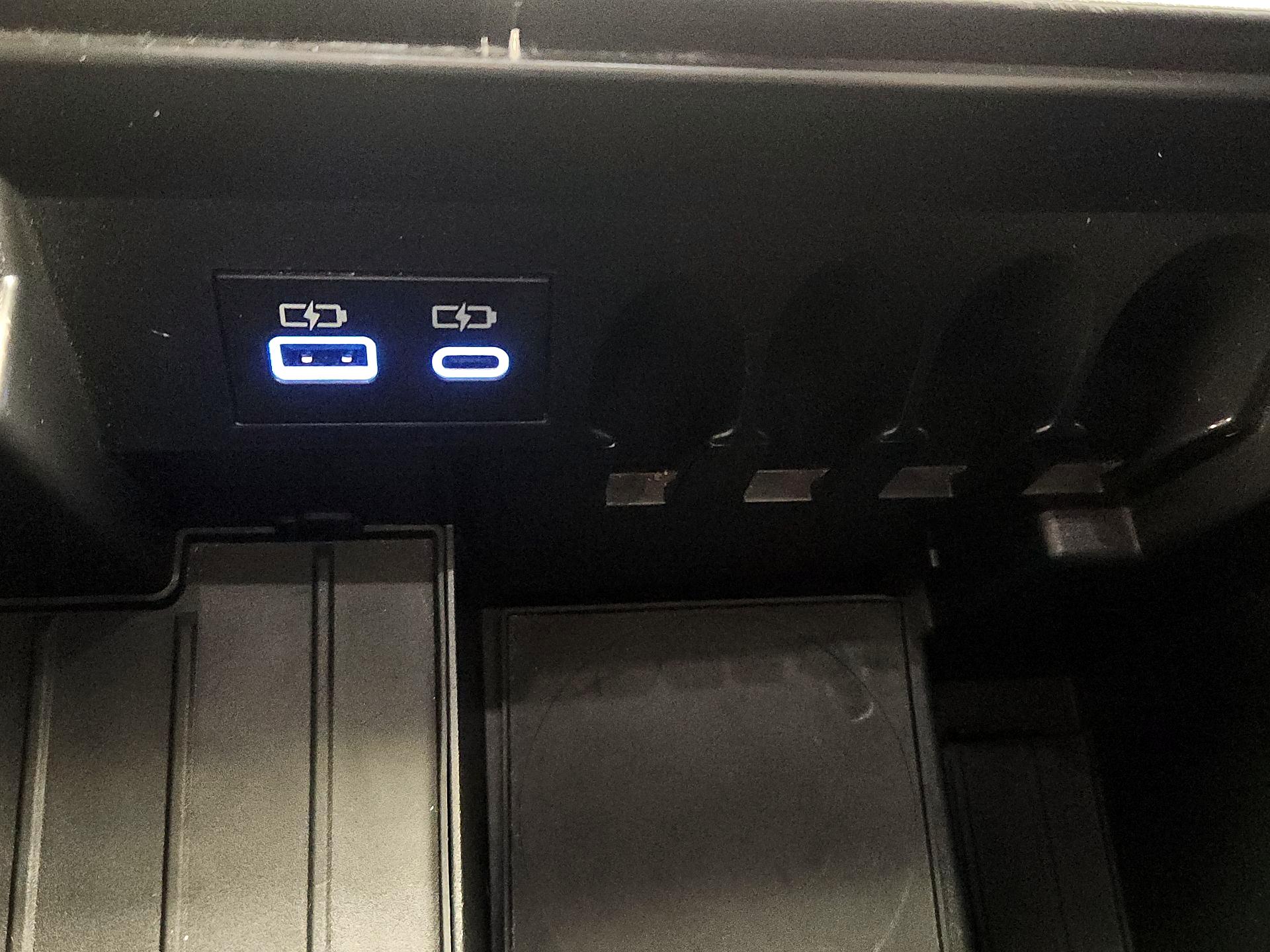 Thumbnail: 2023 Toyota Tundra - 18