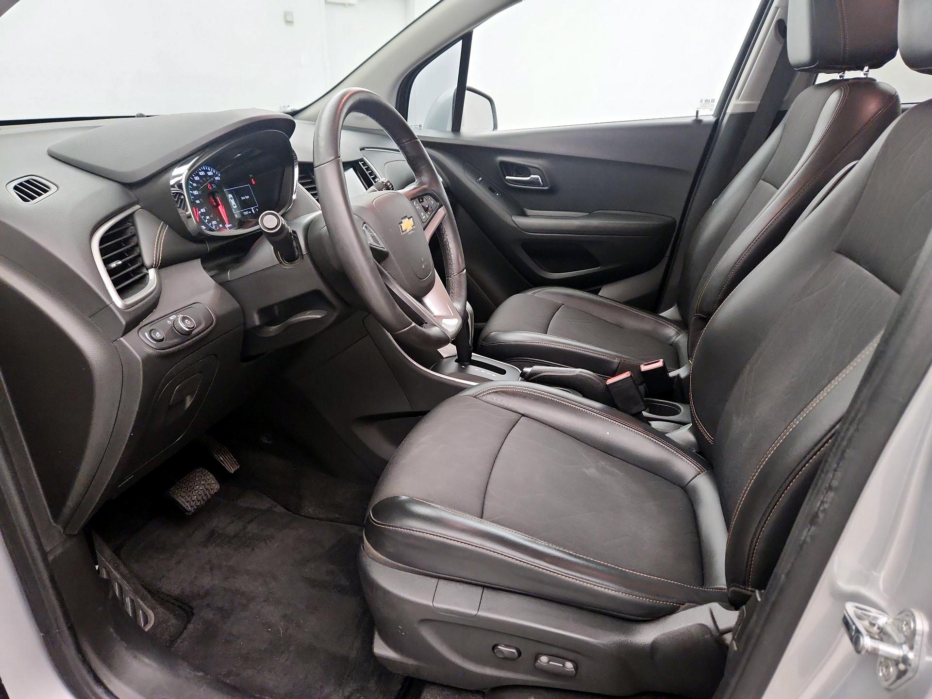 Thumbnail: 2017 Chevrolet Trax - 11