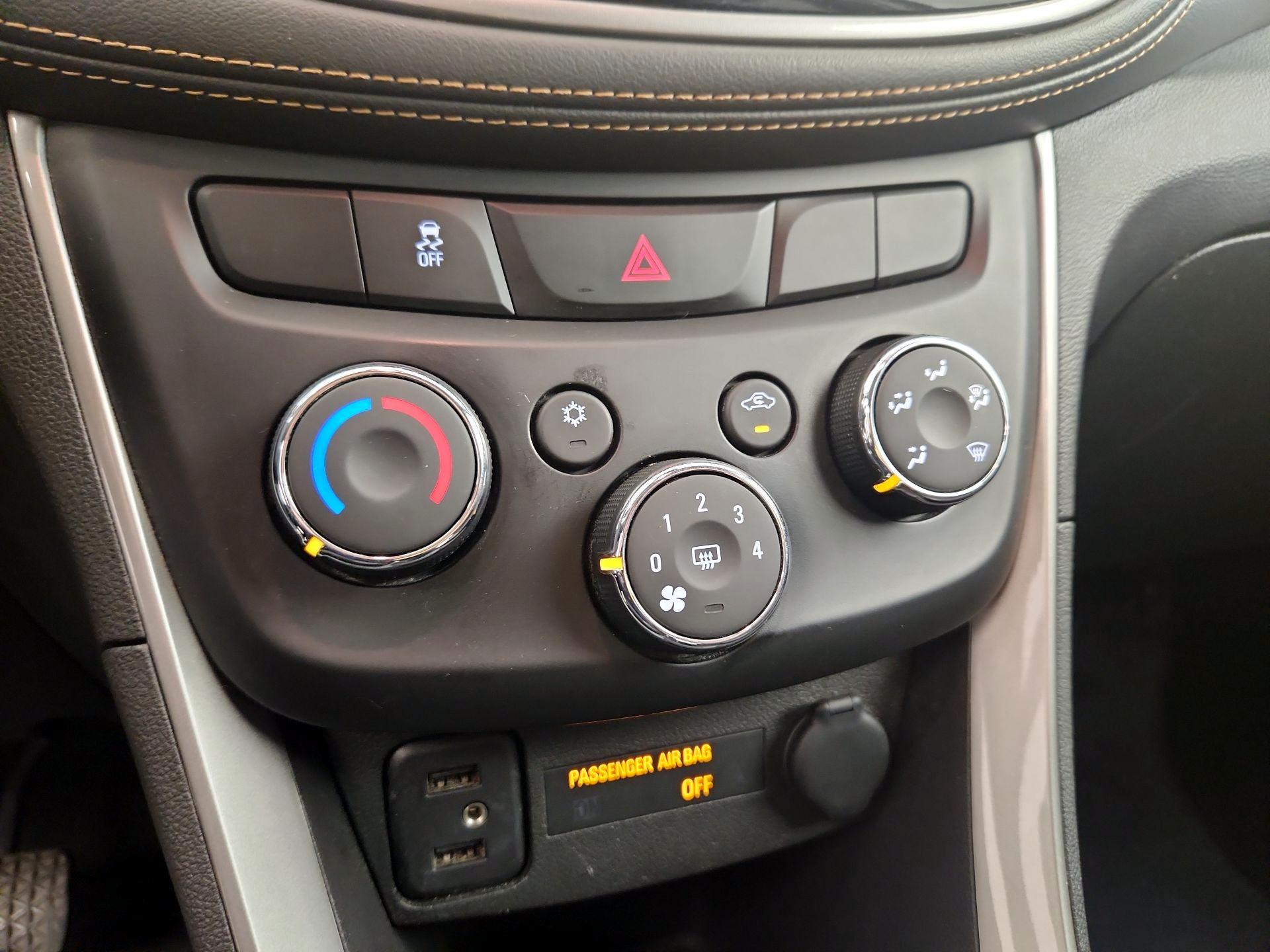 Thumbnail: 2017 Chevrolet Trax - 16