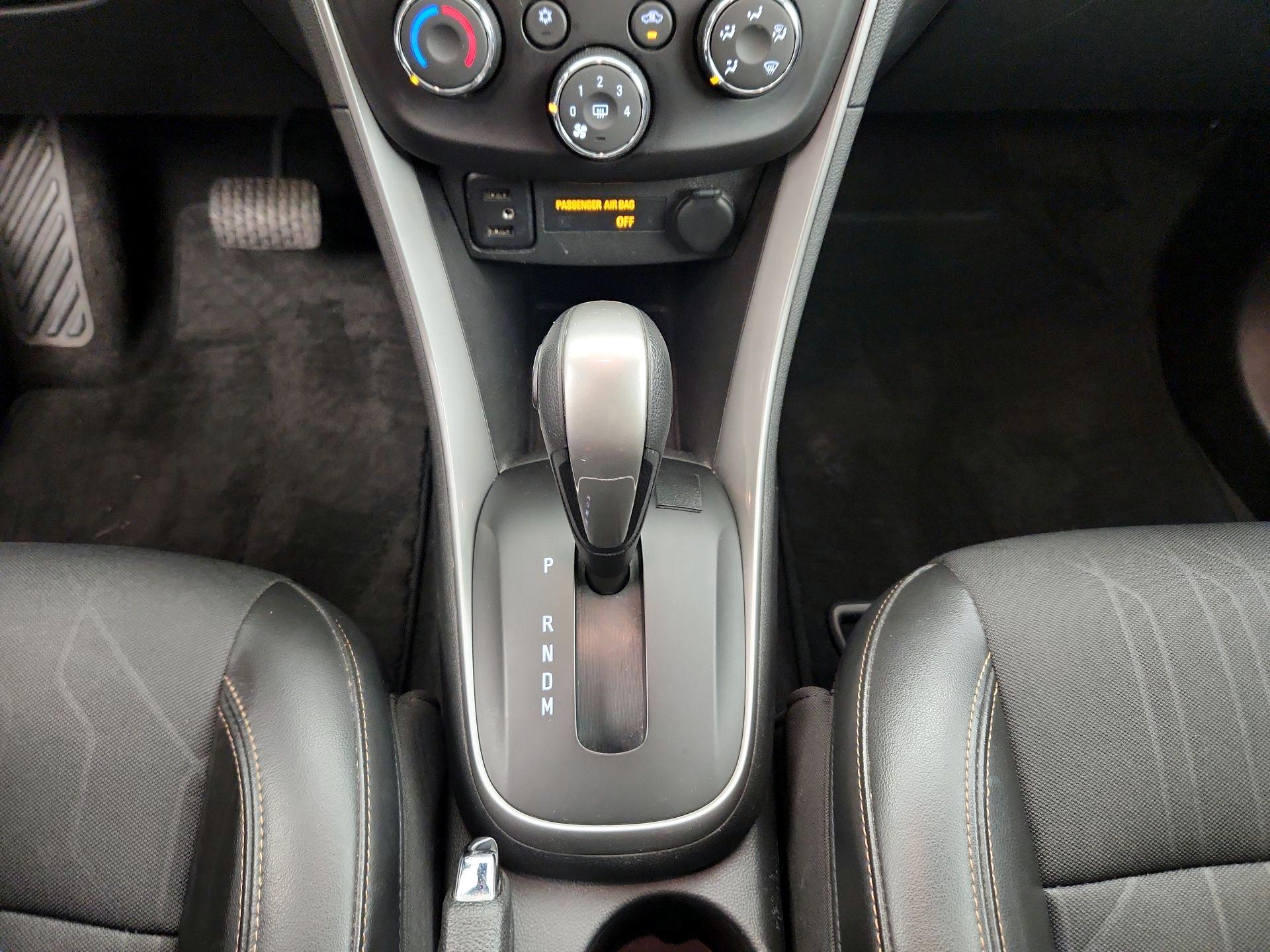 Thumbnail: 2017 Chevrolet Trax - 17