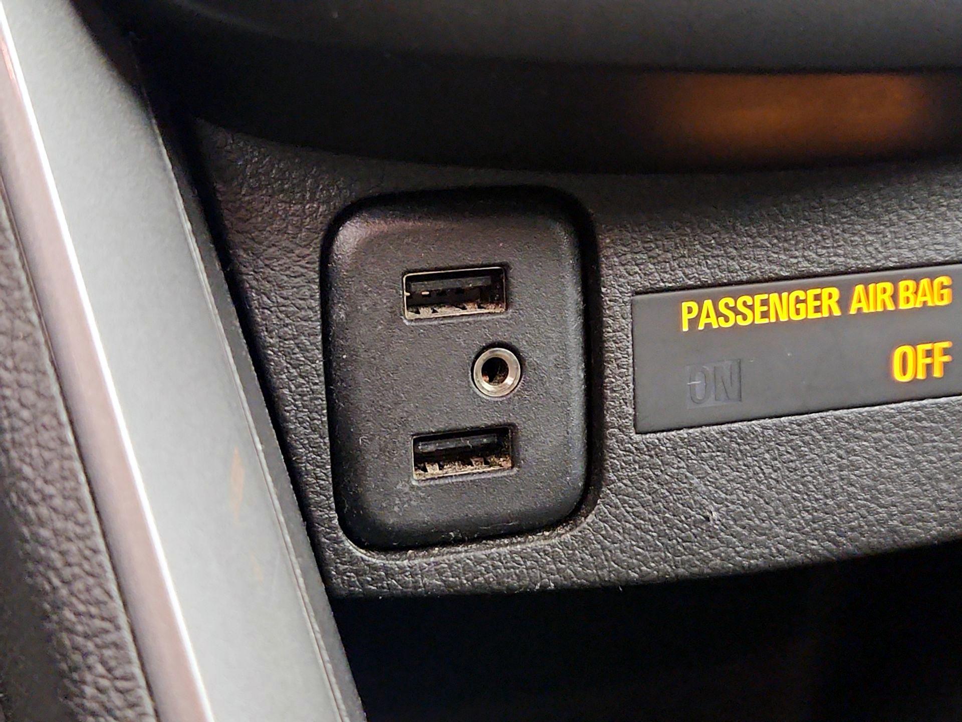 Thumbnail: 2017 Chevrolet Trax - 18