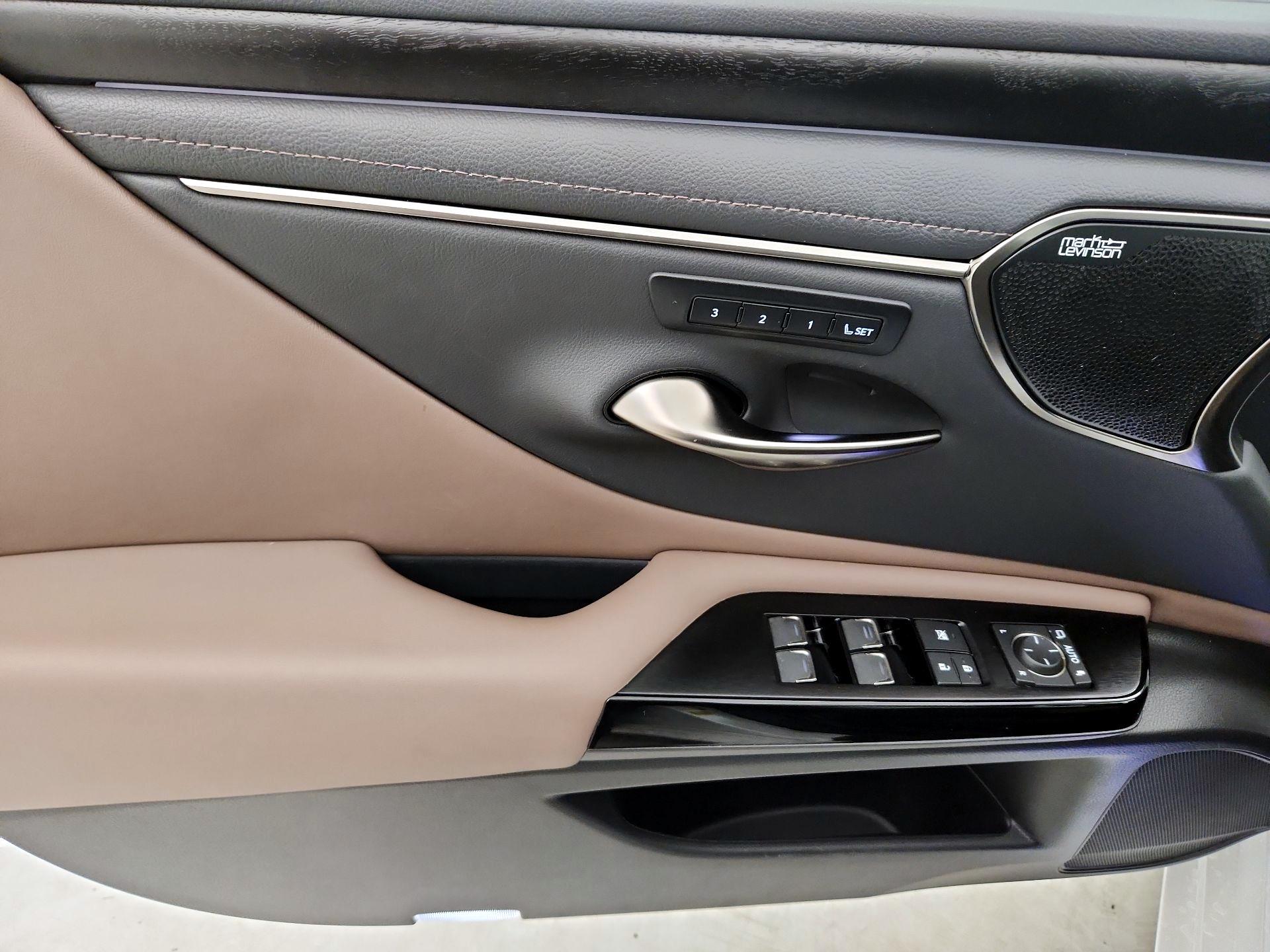 Thumbnail: 2024 Lexus ES - 12