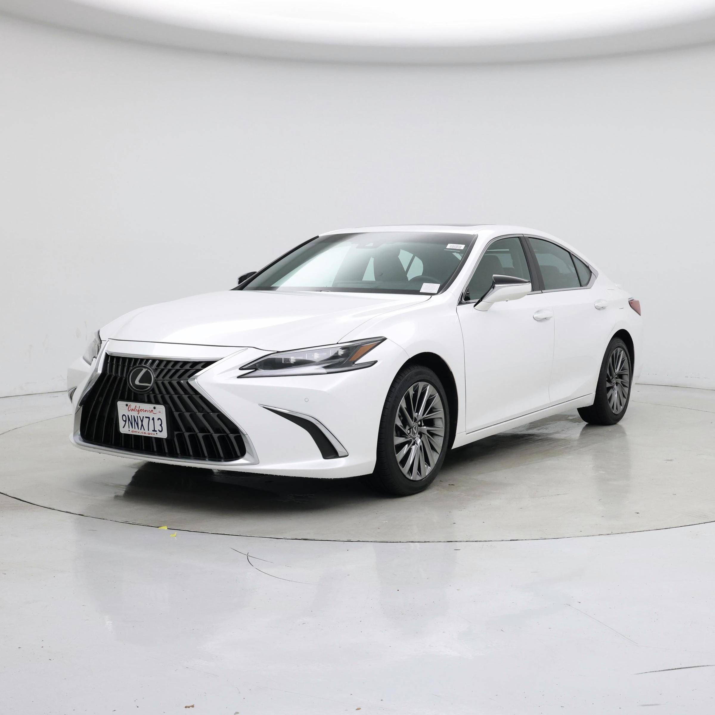 Thumbnail: 2024 Lexus ES - 4