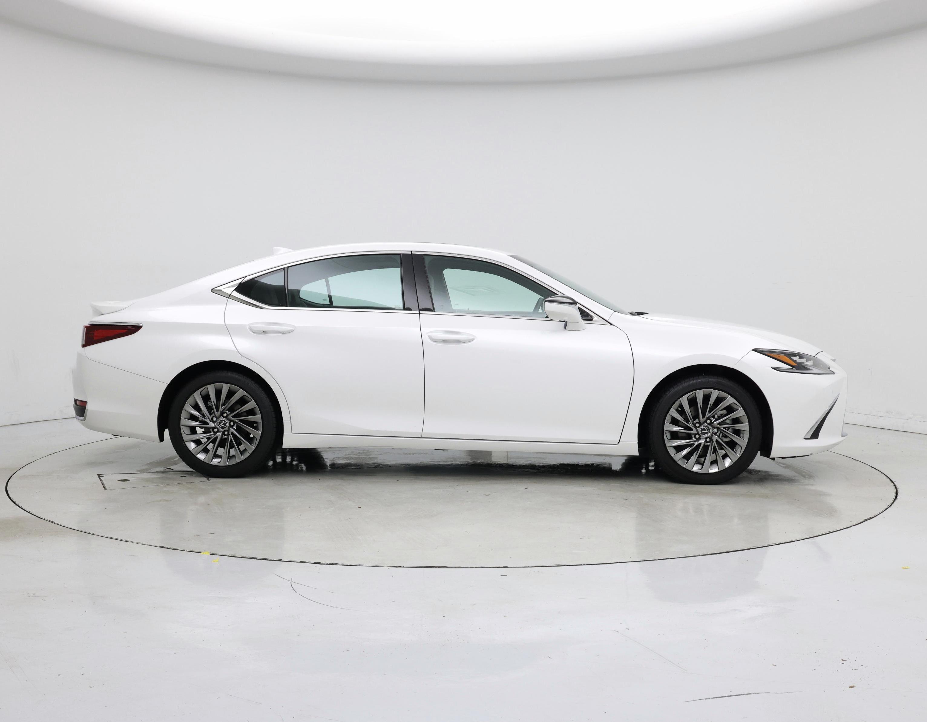 Thumbnail: 2024 Lexus ES - 7