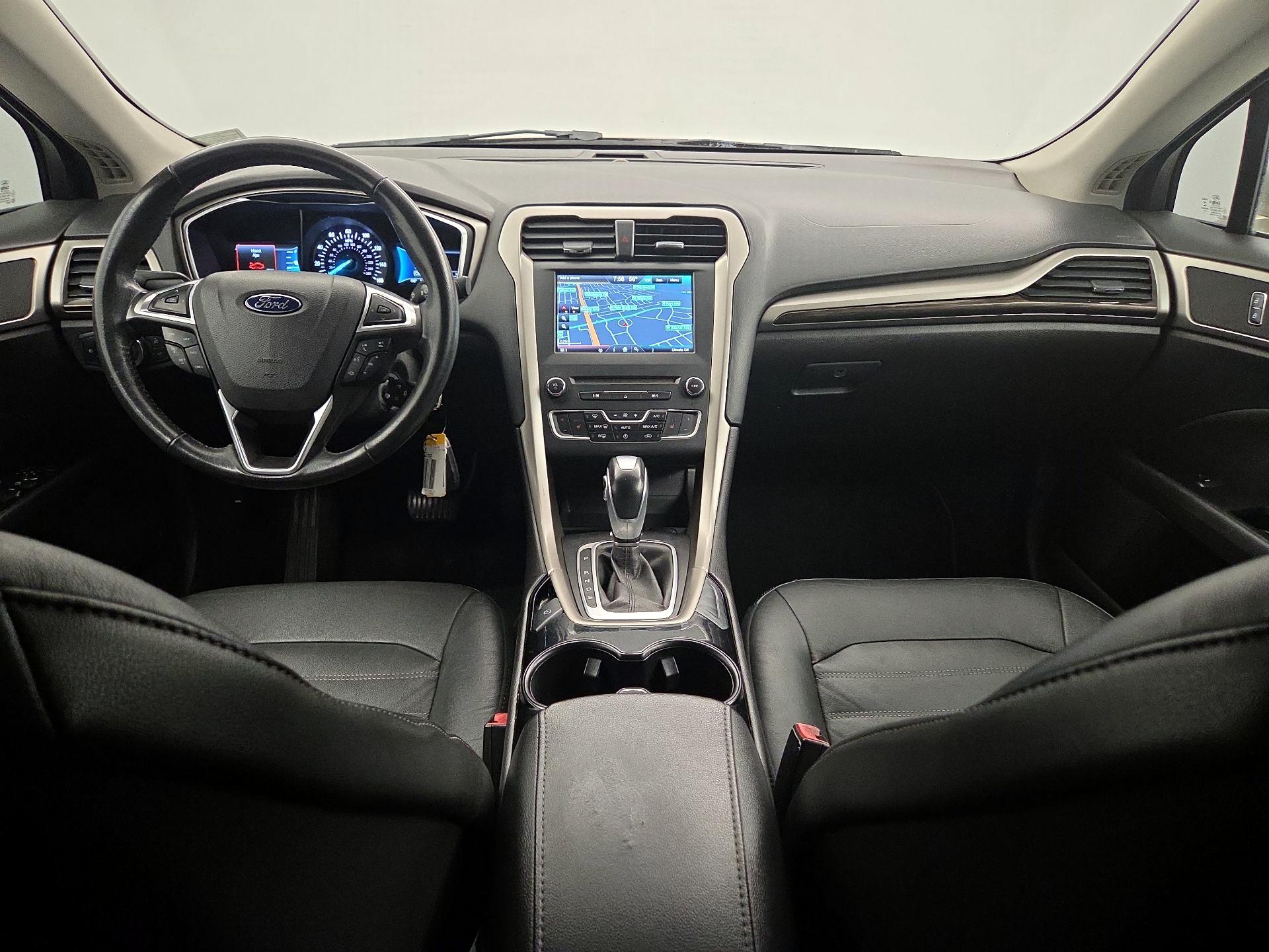 Thumbnail: 2016 Ford Fusion - 9