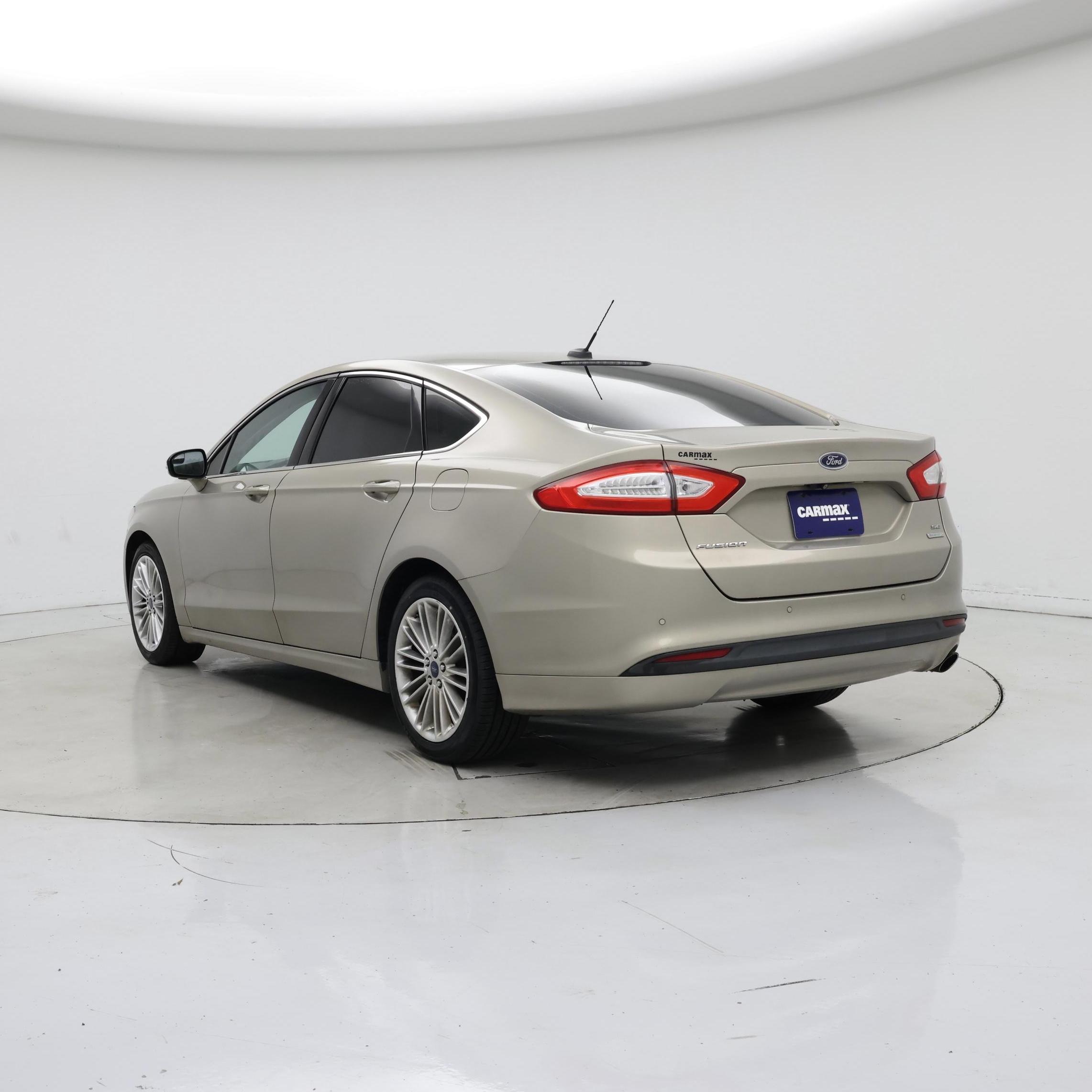 Thumbnail: 2016 Ford Fusion - 2