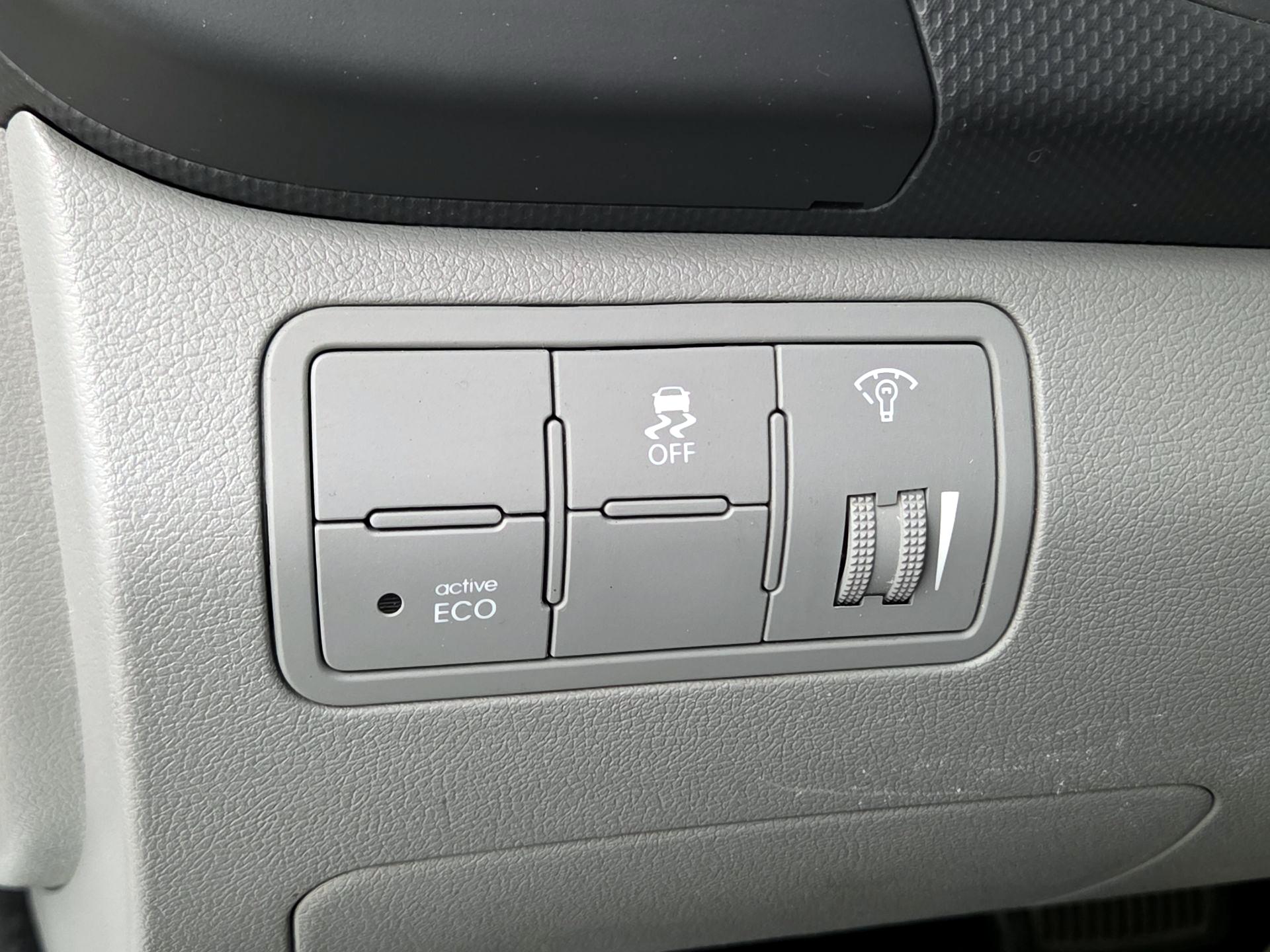 Thumbnail: 2016 Hyundai Accent - 13