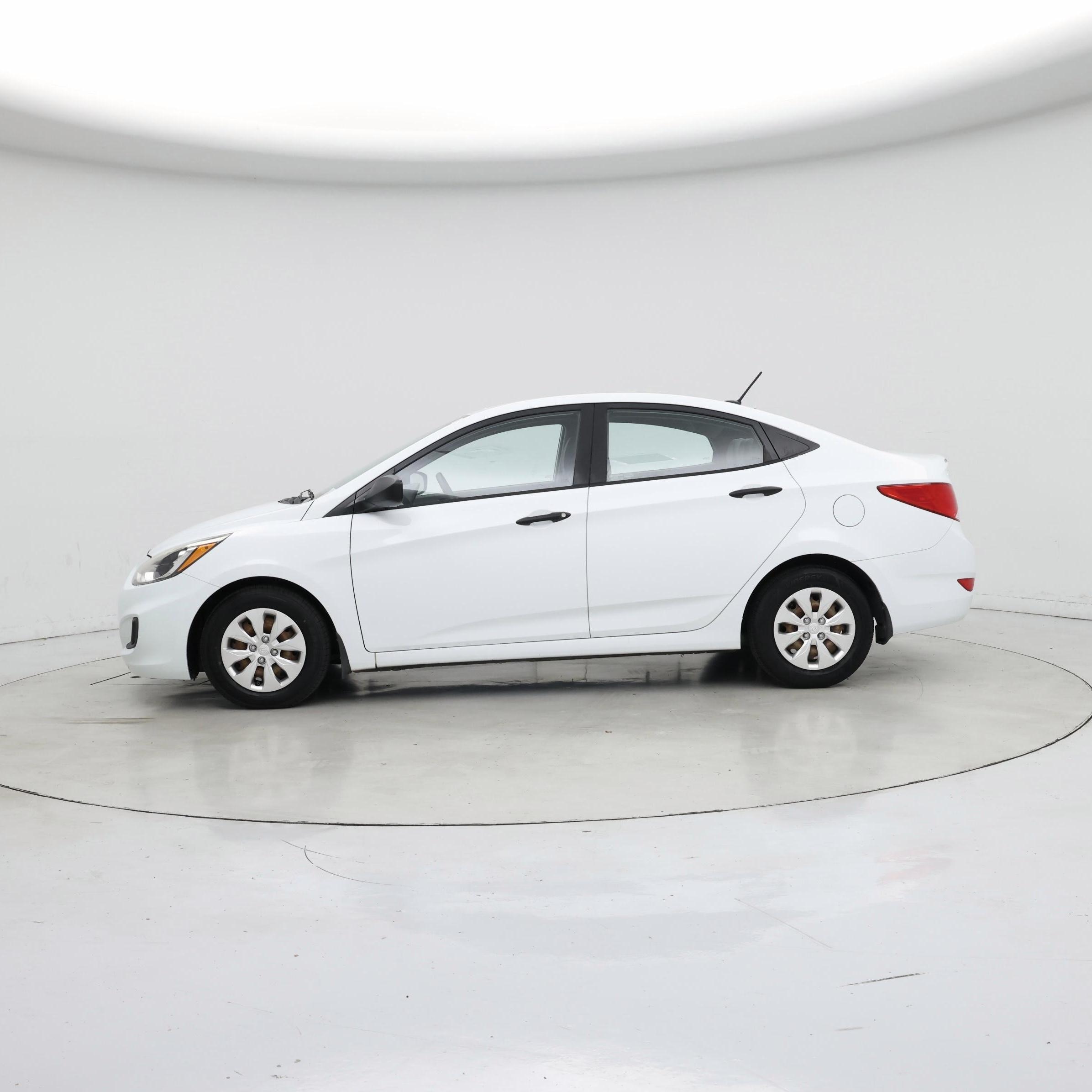 Thumbnail: 2016 Hyundai Accent - 3