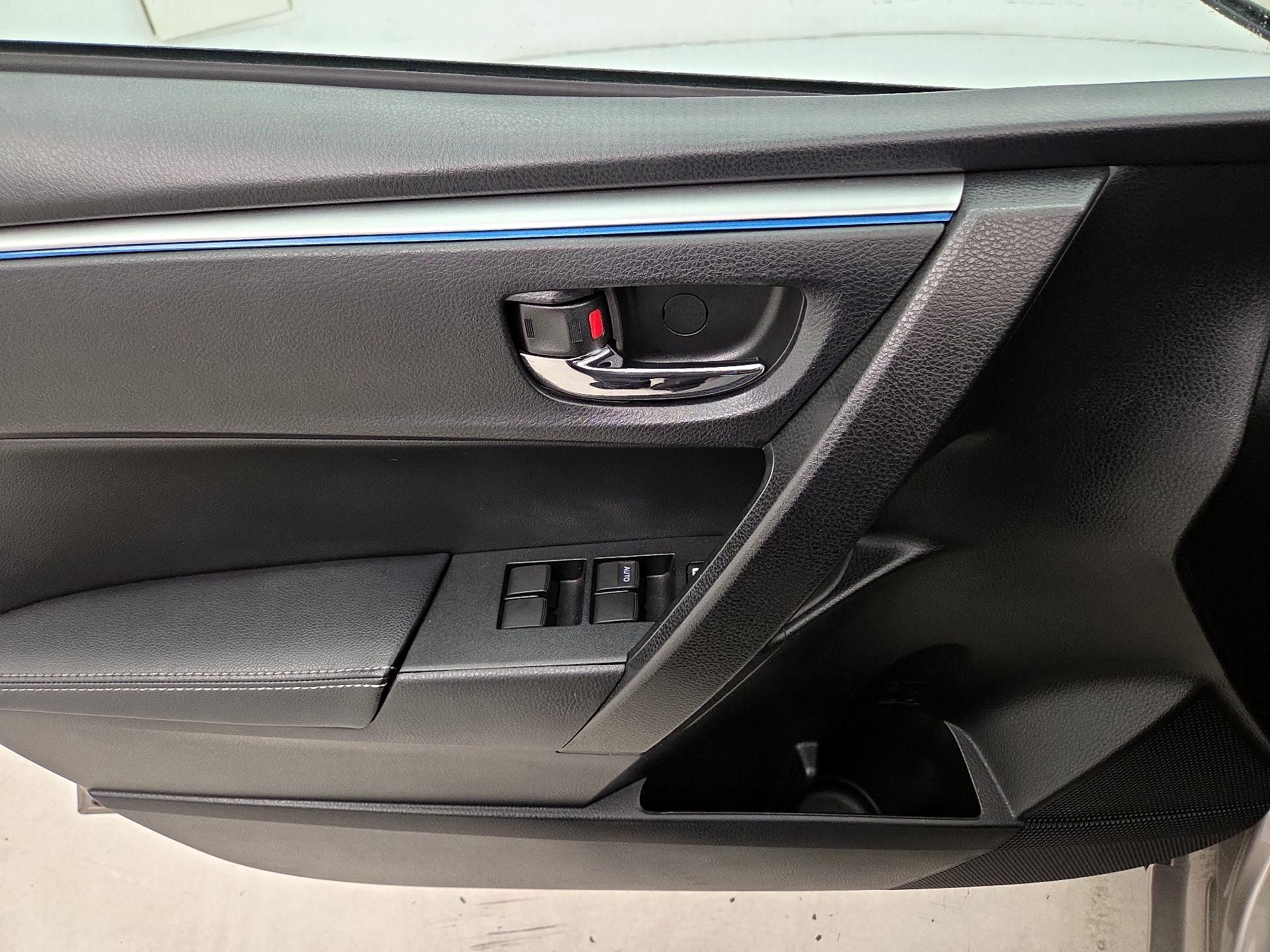 Thumbnail: 2014 Toyota Corolla - 12