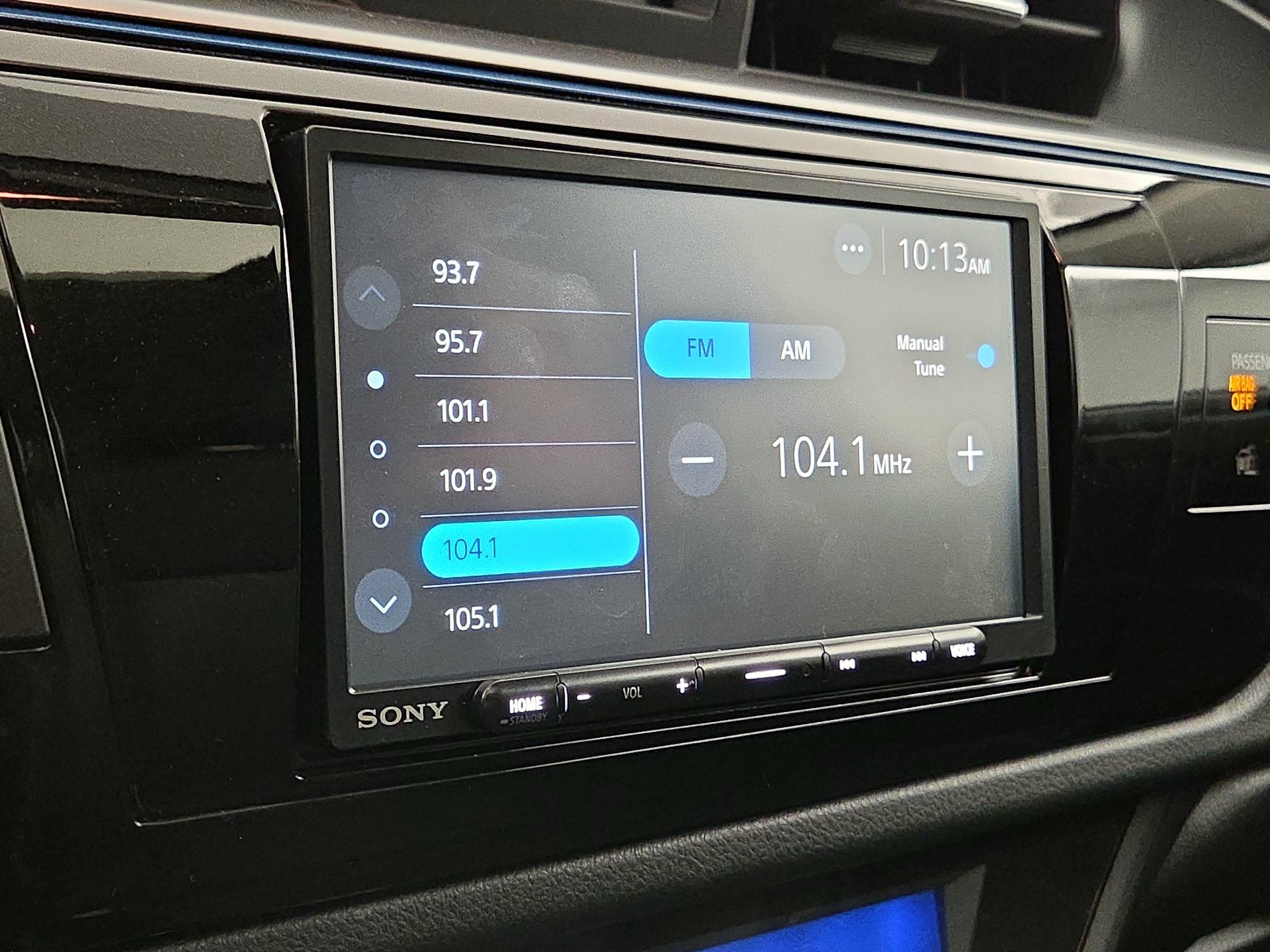 Thumbnail: 2014 Toyota Corolla - 15