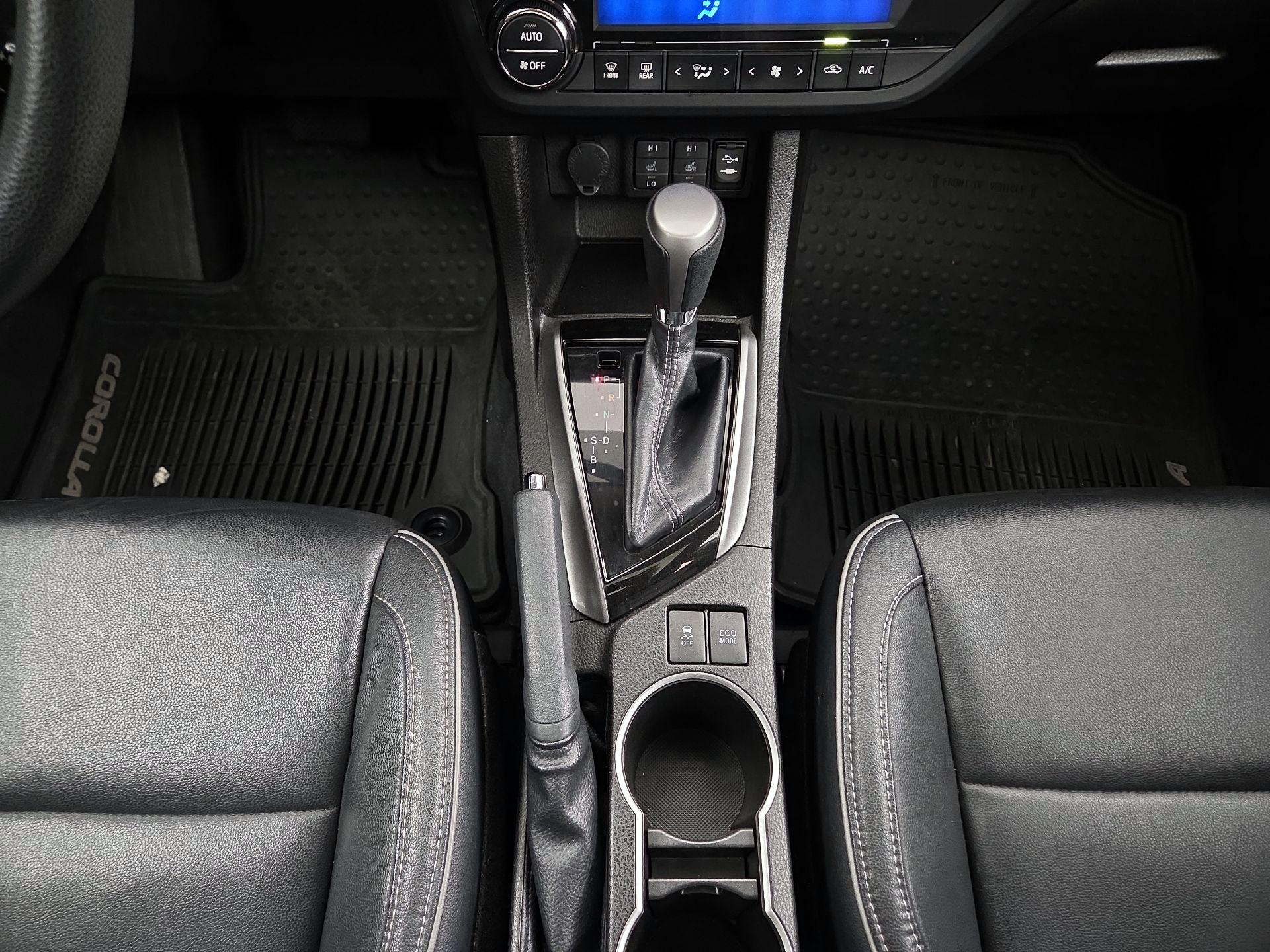 Thumbnail: 2014 Toyota Corolla - 17