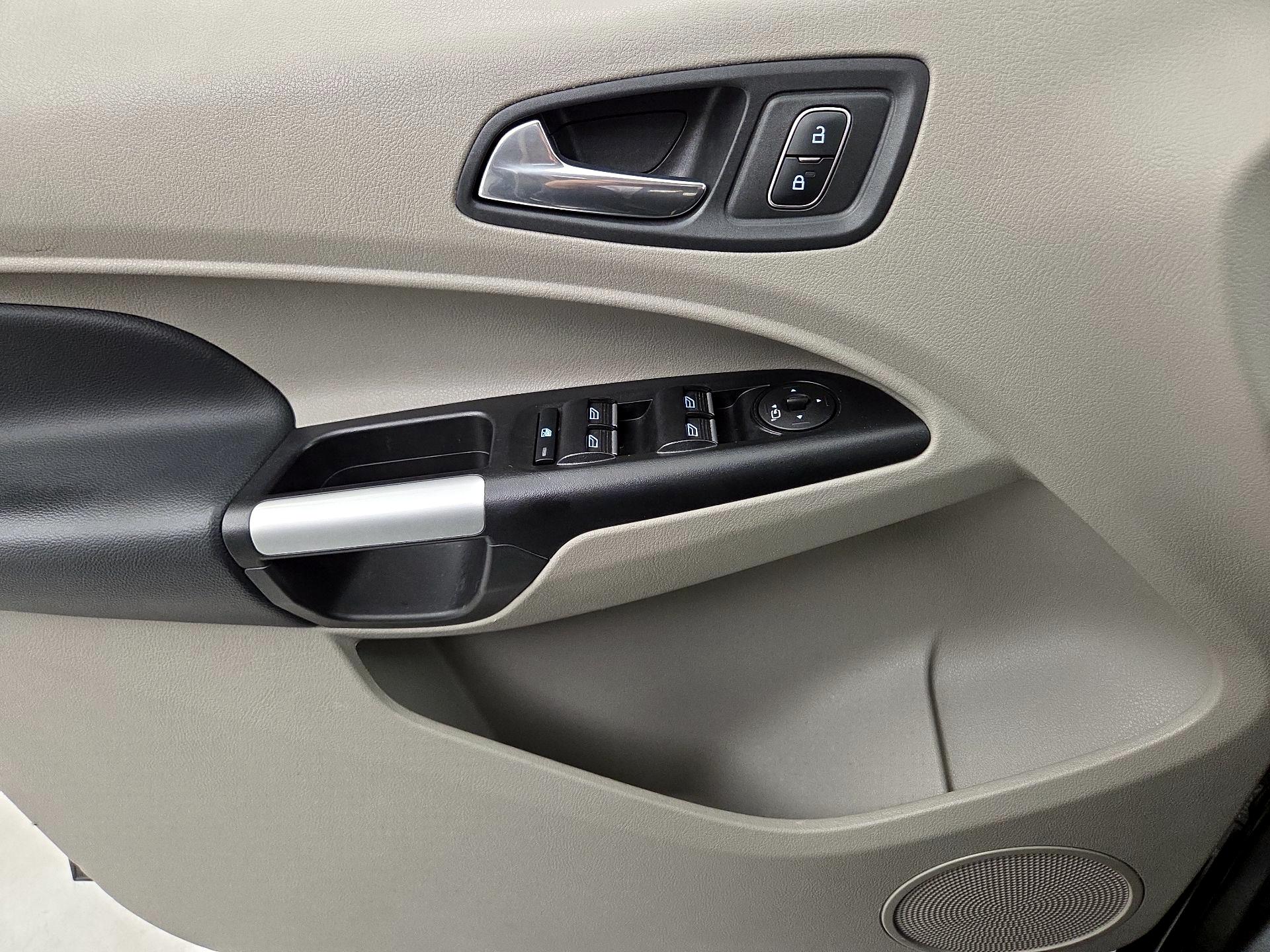 Thumbnail: 2019 Ford Transit Series - 12