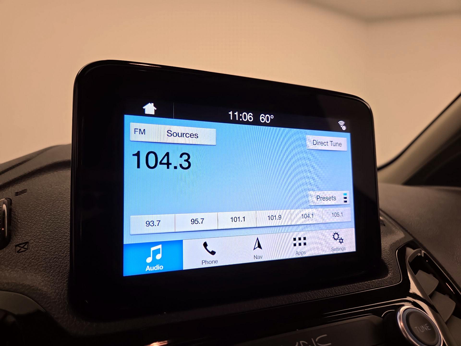 Thumbnail: 2019 Ford Transit Series - 16