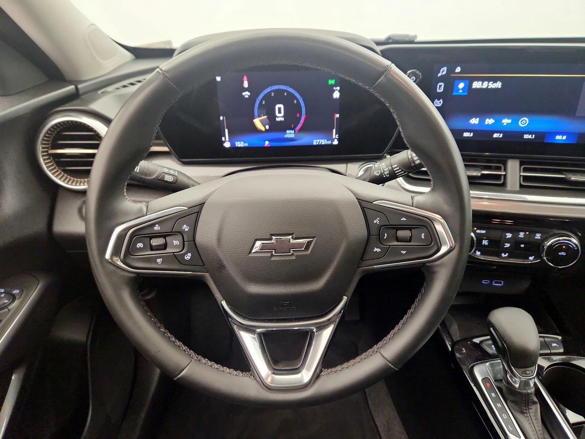 Thumbnail: 2024 Chevrolet Trax - 10