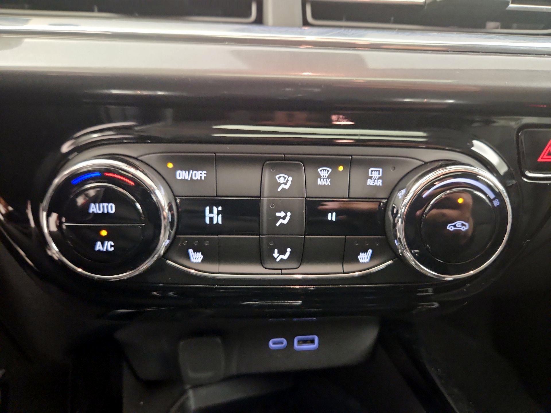 Thumbnail: 2024 Chevrolet Trax - 16