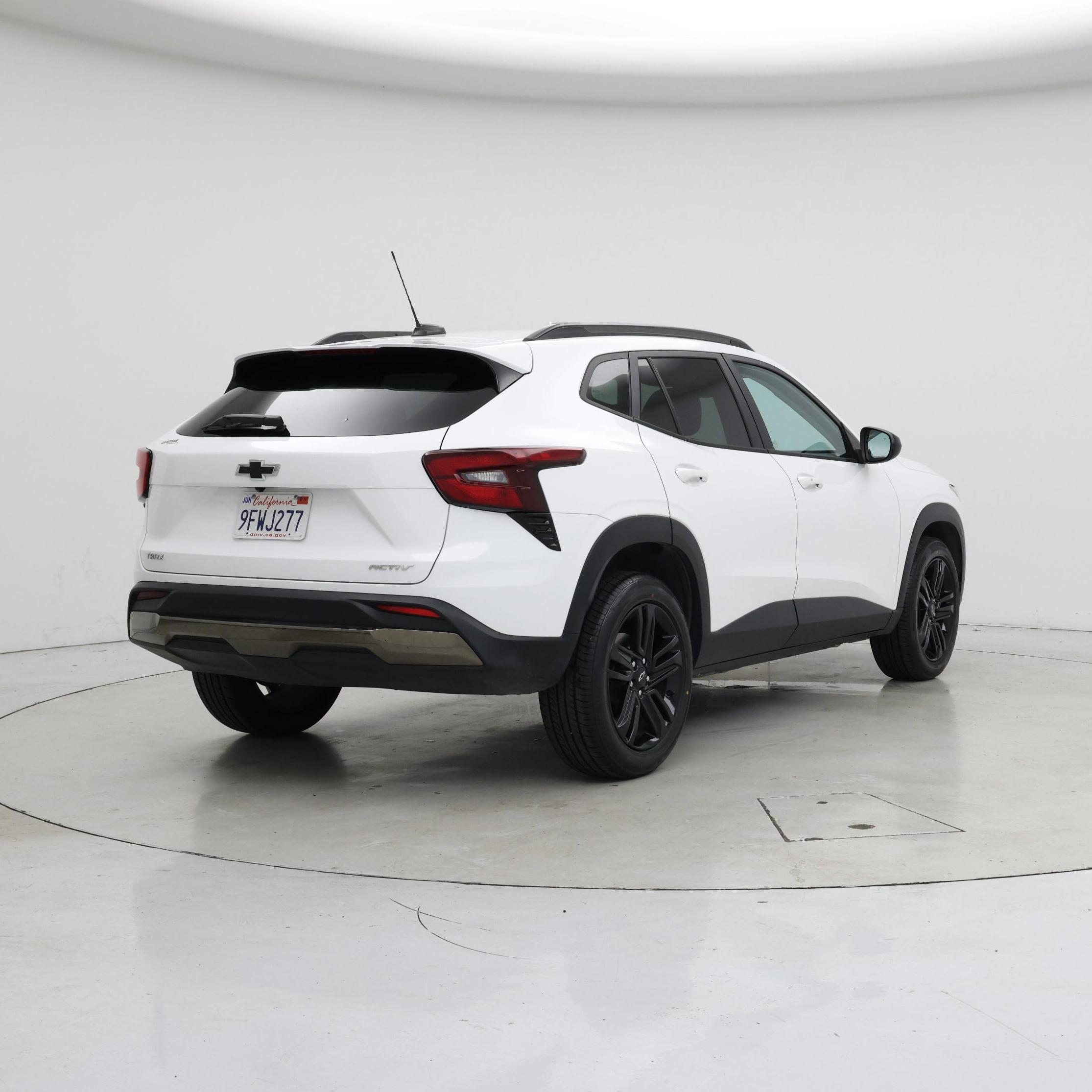 Thumbnail: 2024 Chevrolet Trax - 8