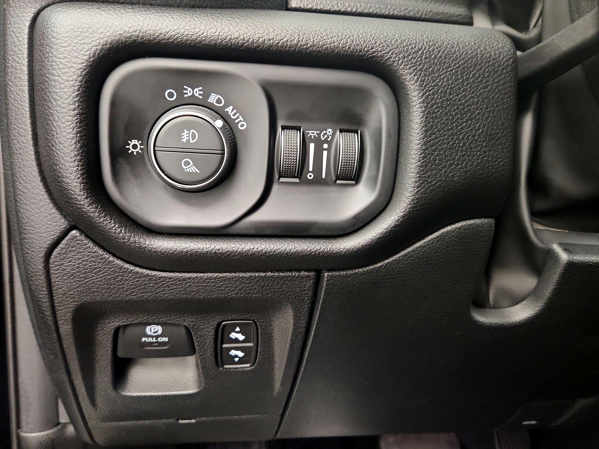 Thumbnail: 2025 RAM 1500 - 13