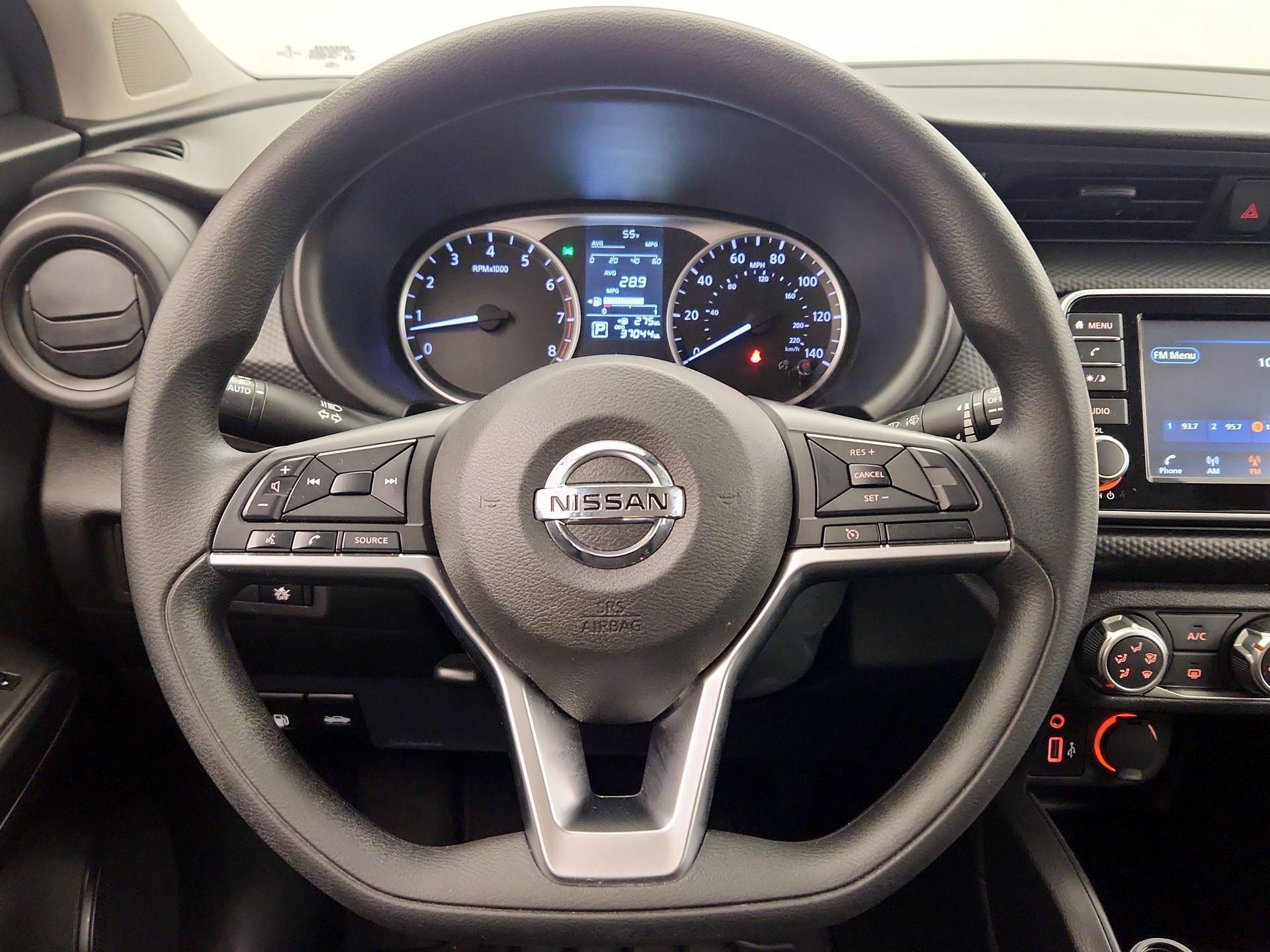 Thumbnail: 2021 Nissan Kicks - 10