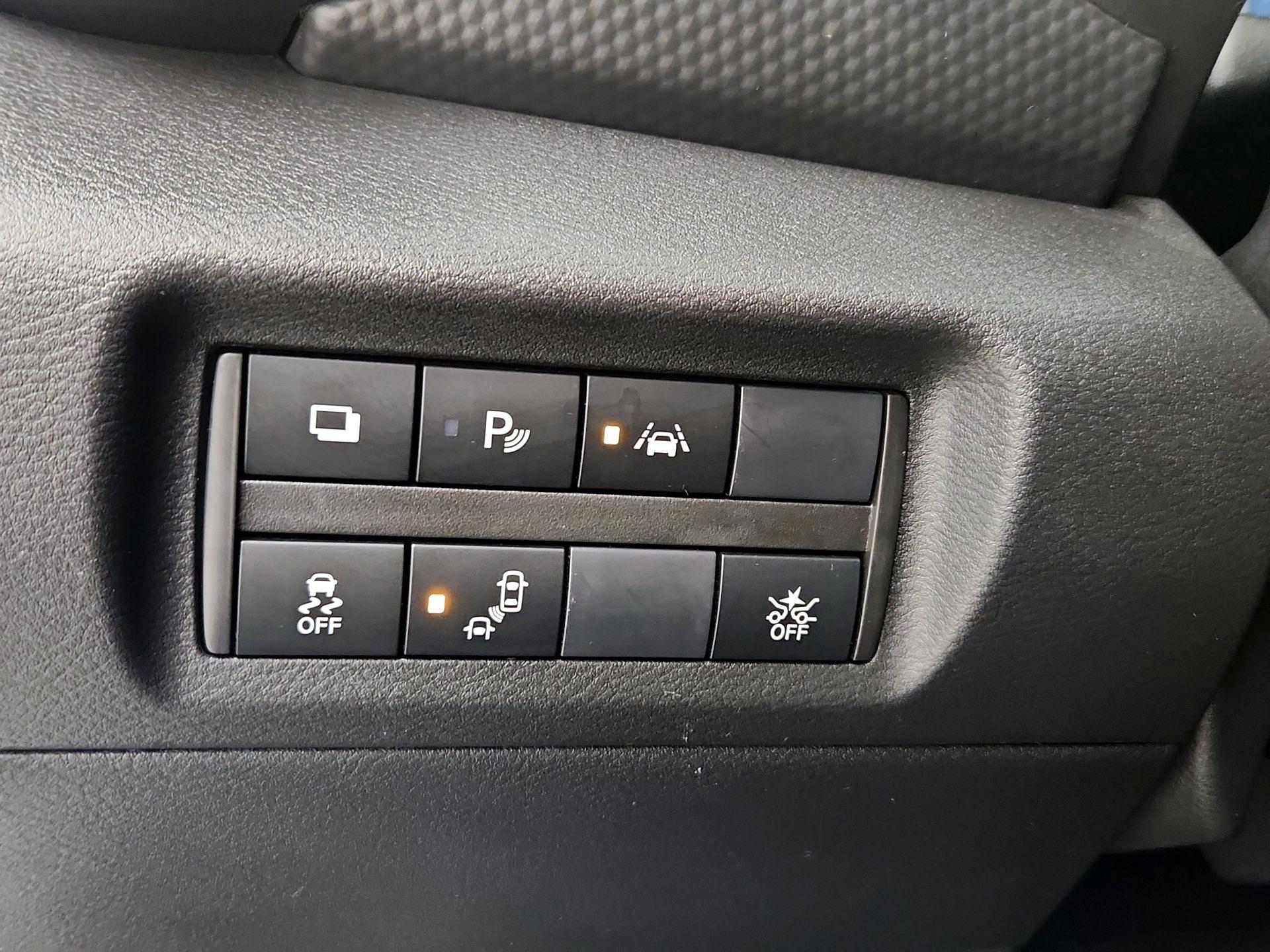 Thumbnail: 2021 Nissan Kicks - 13