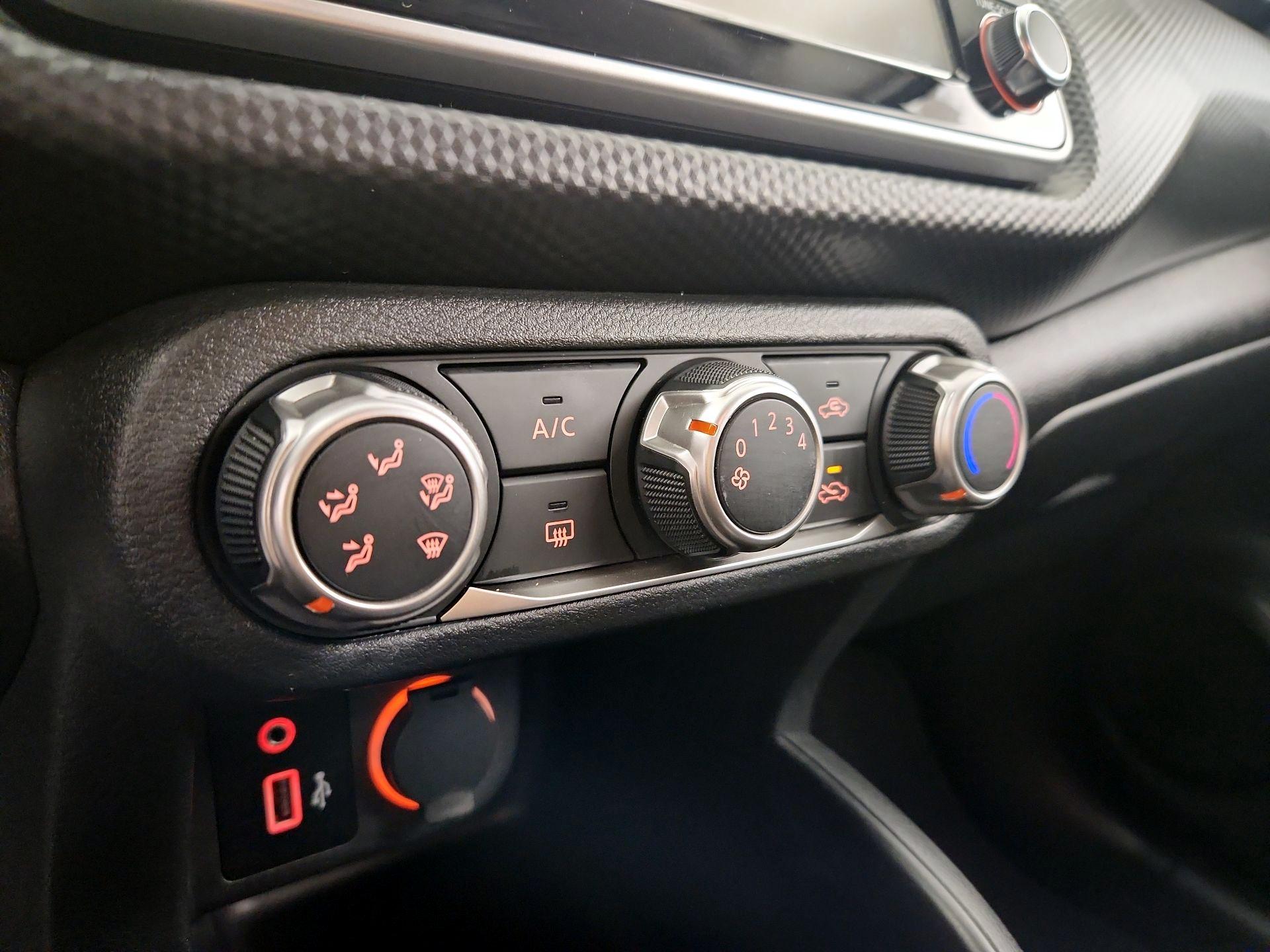 Thumbnail: 2021 Nissan Kicks - 16