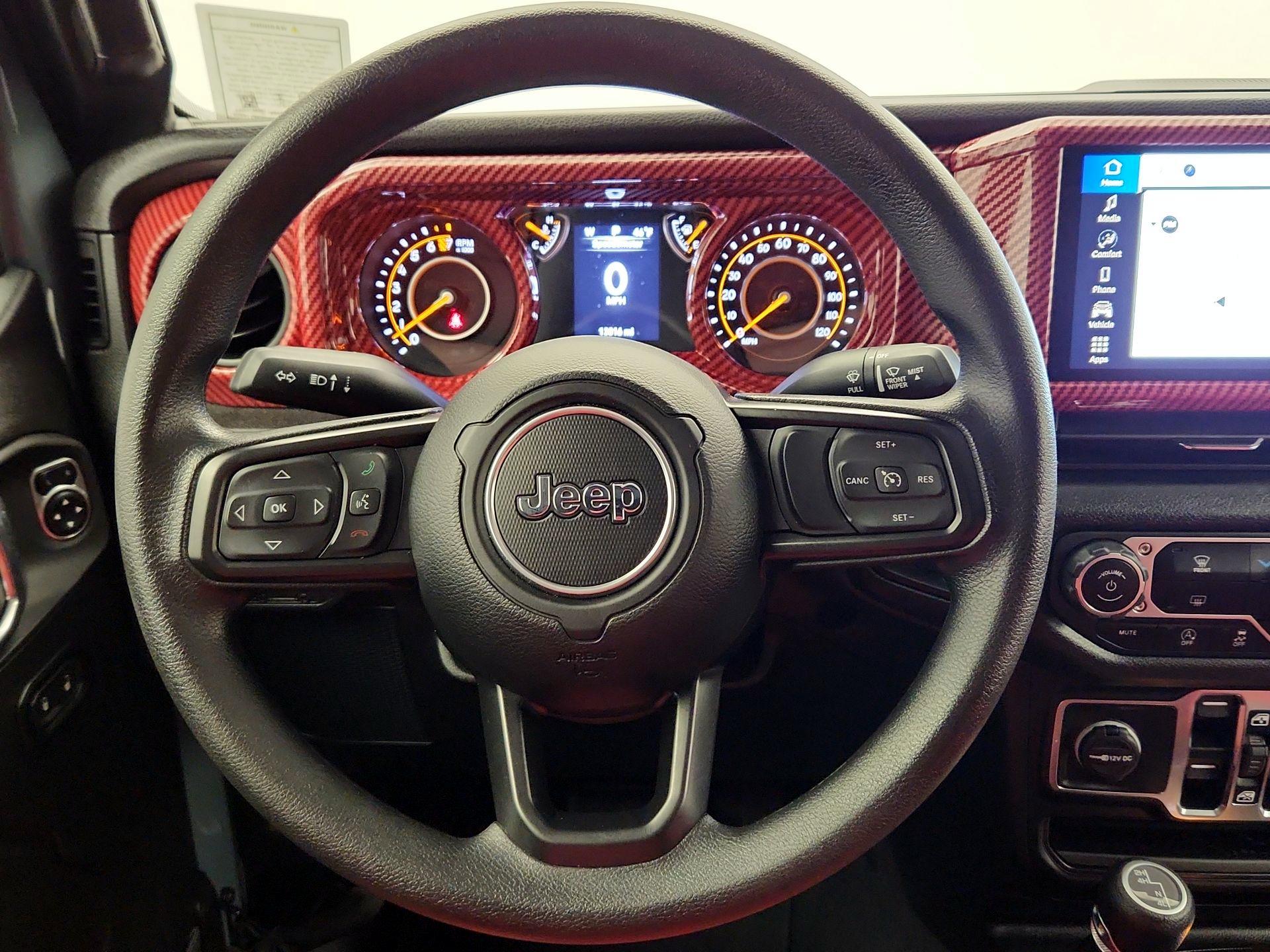 Thumbnail: 2025 Jeep Gladiator - 10