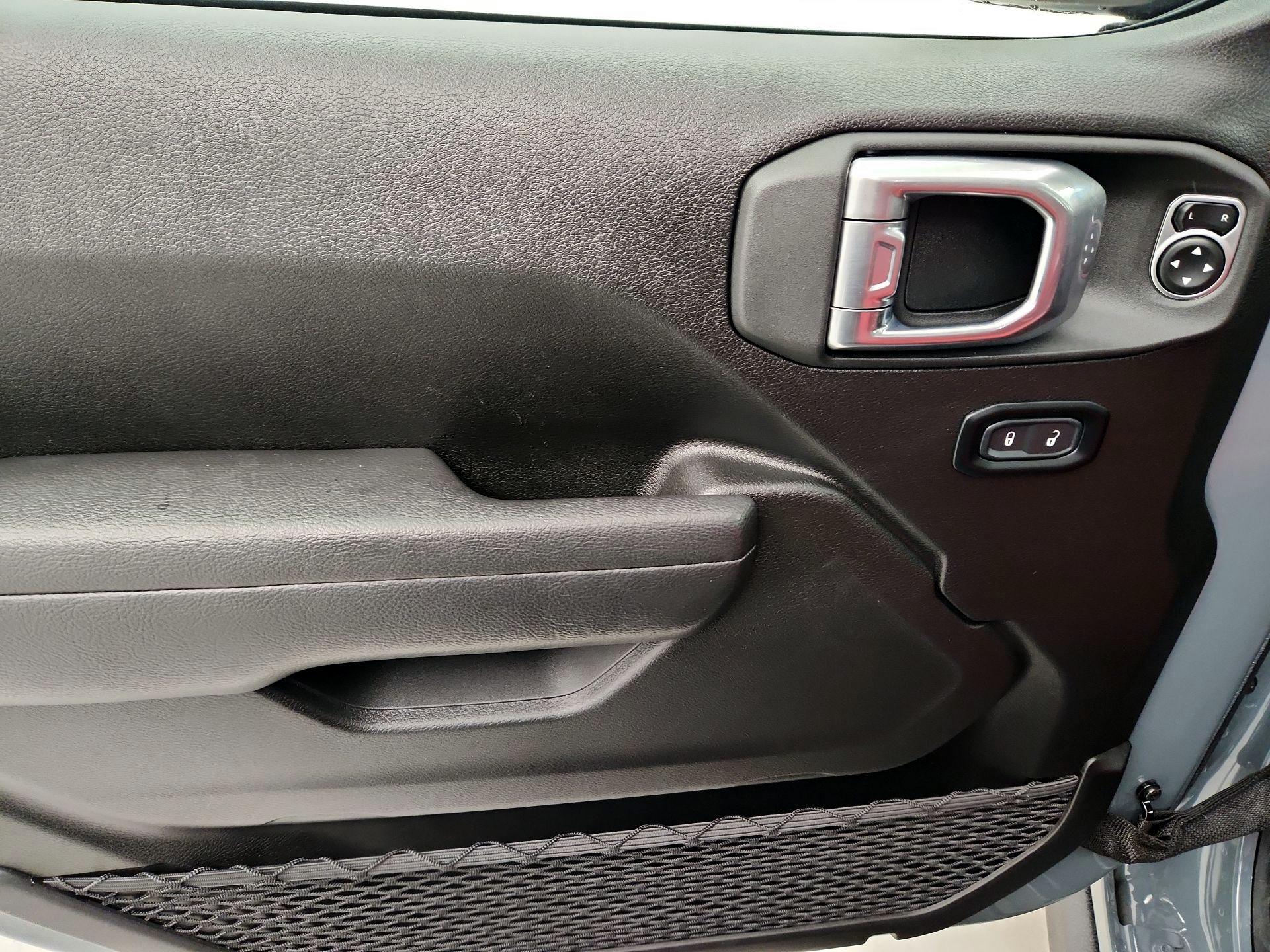 Thumbnail: 2025 Jeep Gladiator - 12