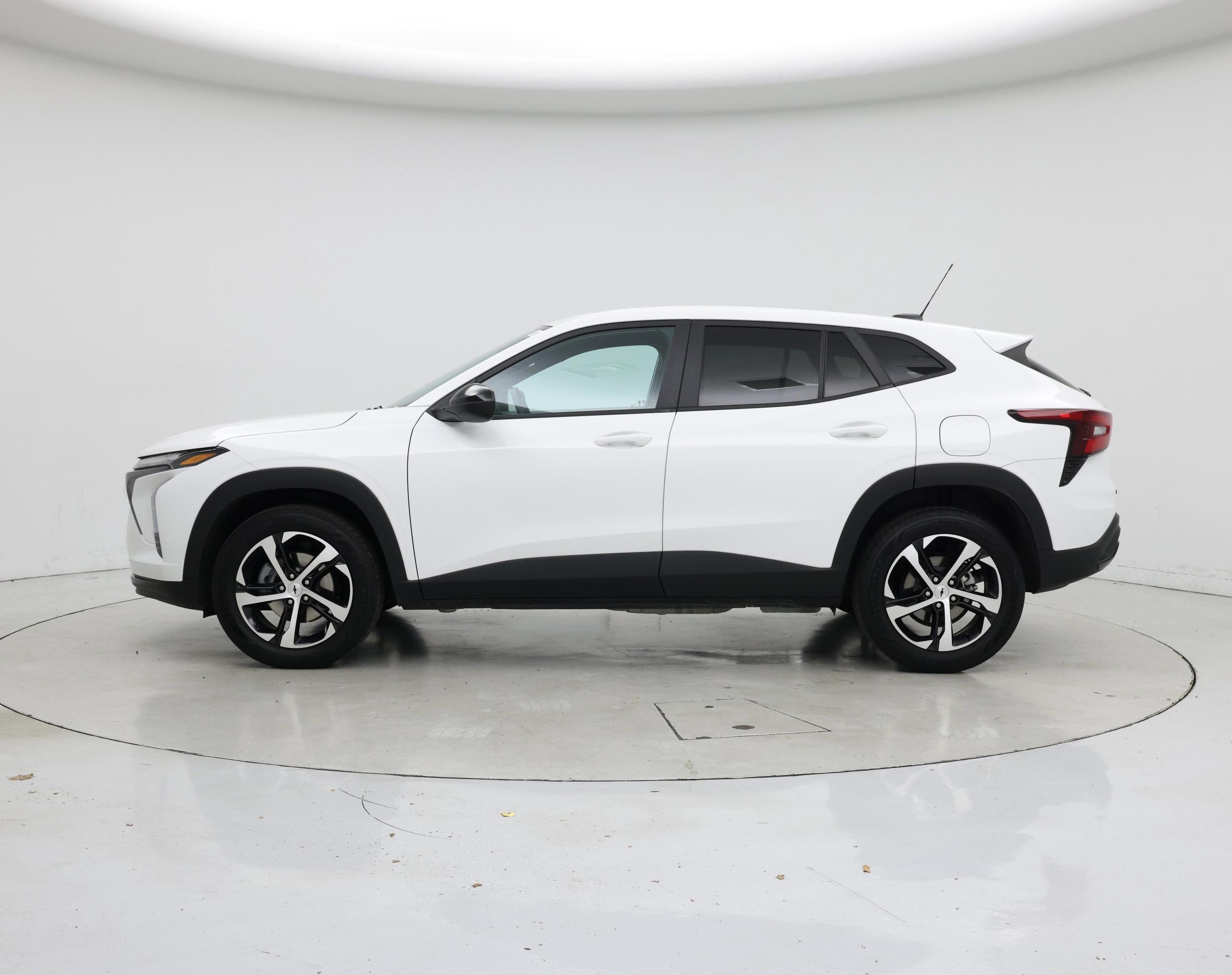 Thumbnail: 2025 Chevrolet Trax - 3