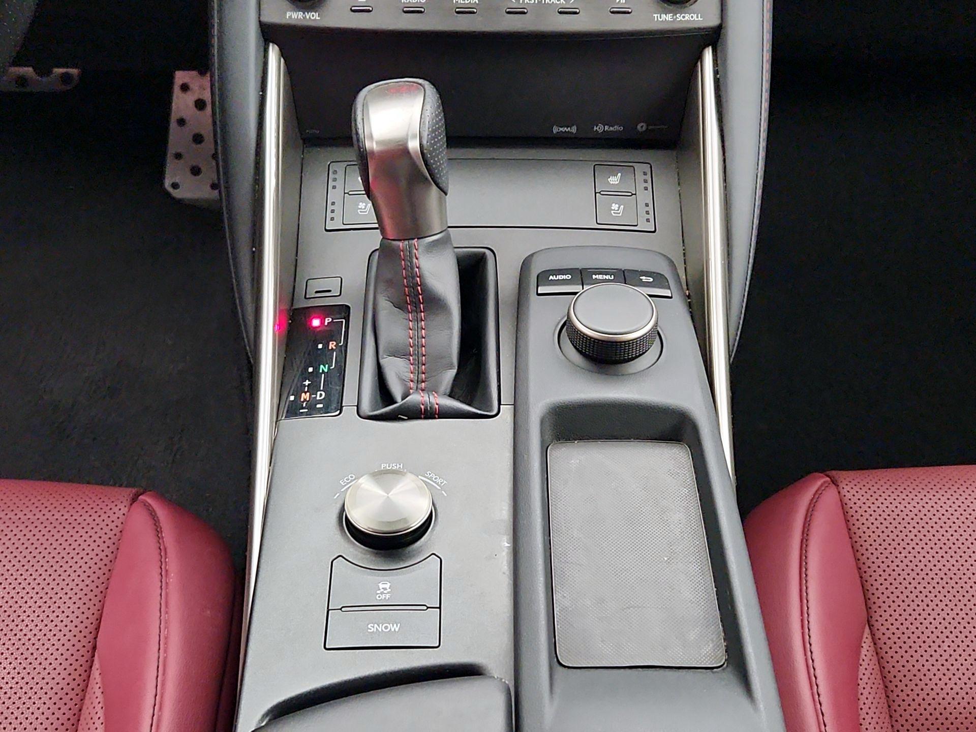 Thumbnail: 2019 Lexus IS - 17