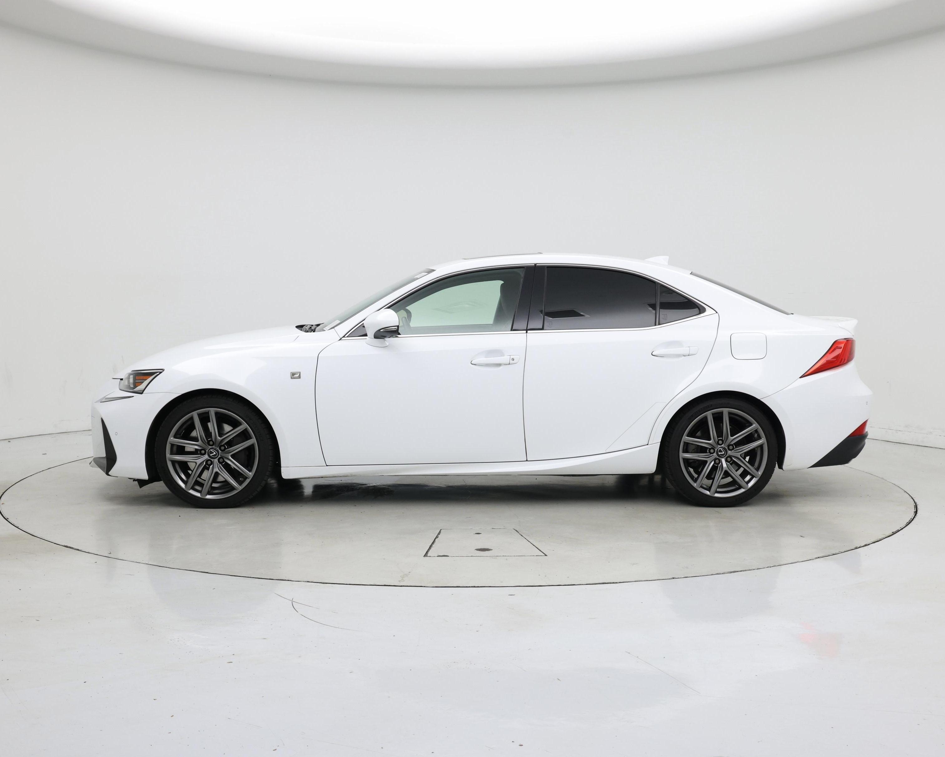 Thumbnail: 2019 Lexus IS - 3