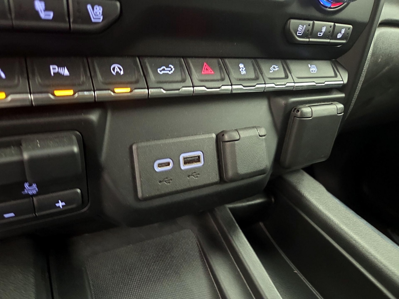 2021 GMC Sierra 1500 SLT - Photo 20